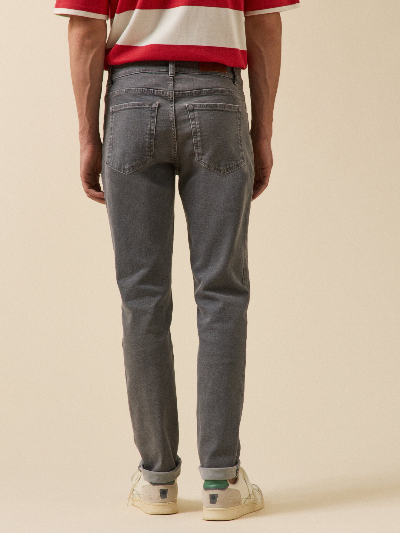 Men's regular-fit organic cotton jeans