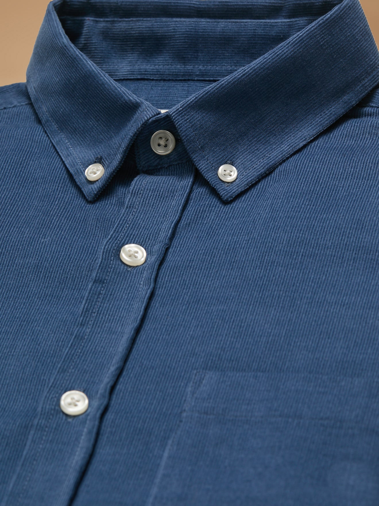 Men's velour shirt with contemporary fit