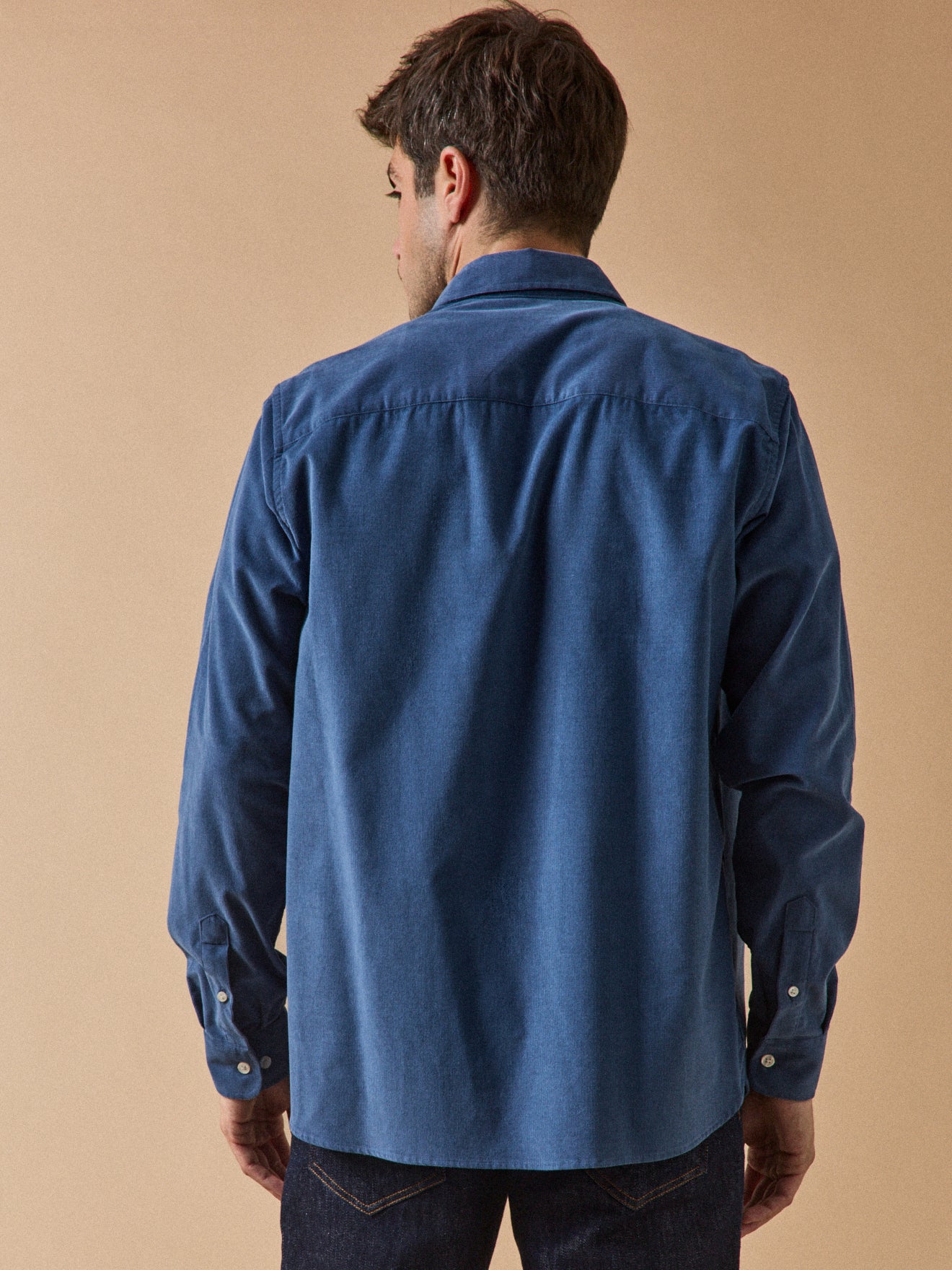 Men's velour shirt with contemporary fit