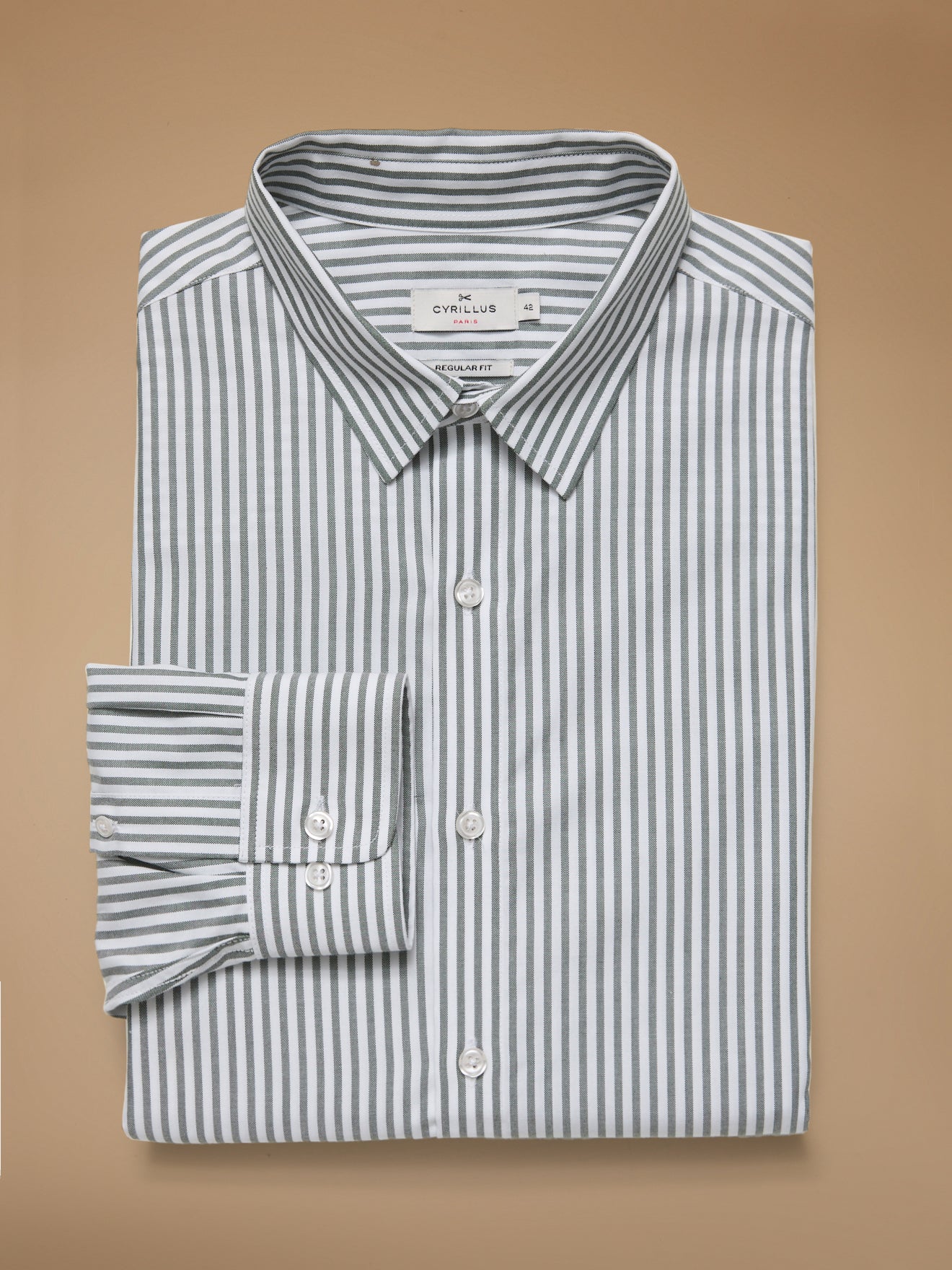 Men's contemporary striped shirt