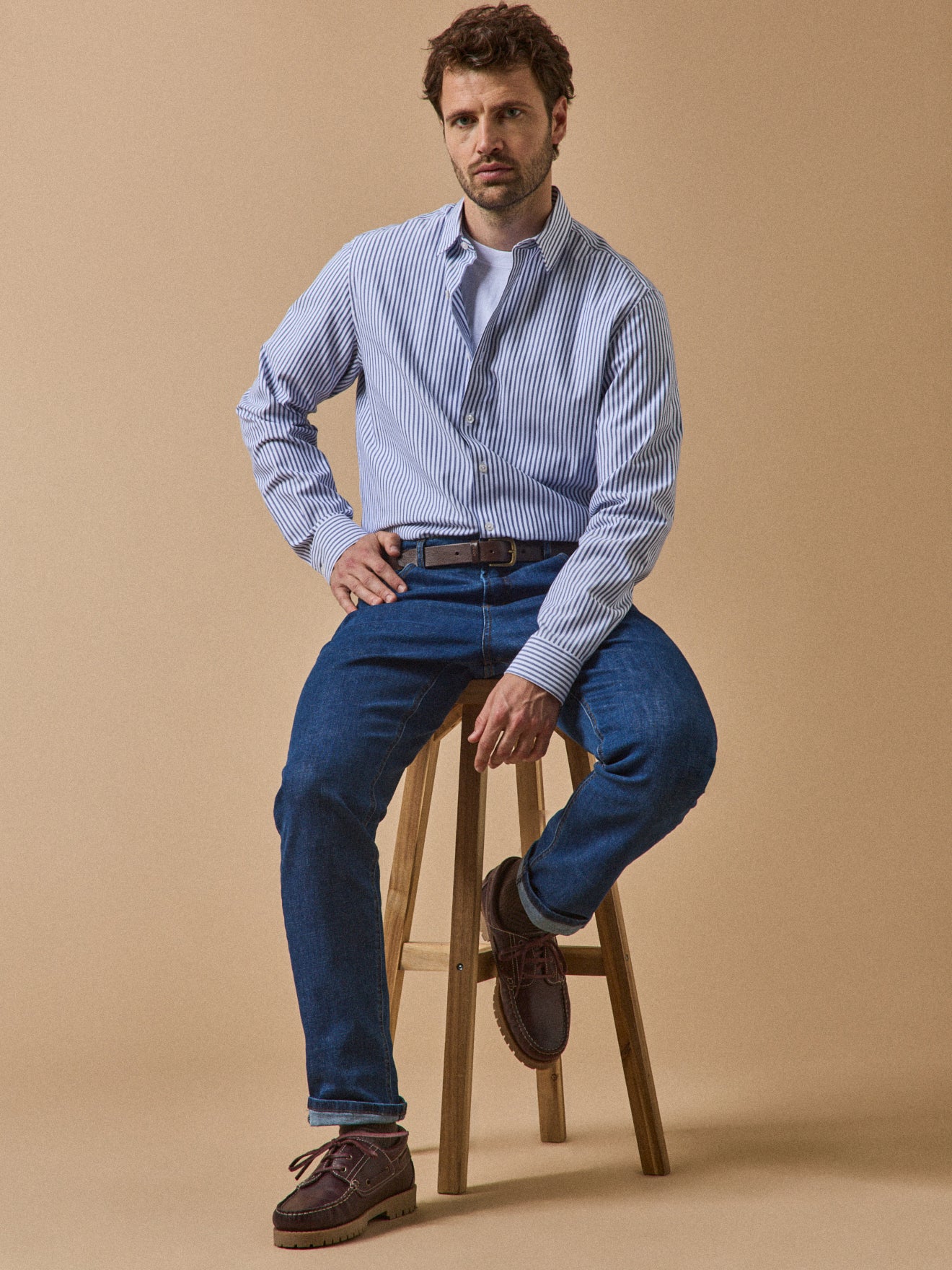 Men's contemporary striped shirt