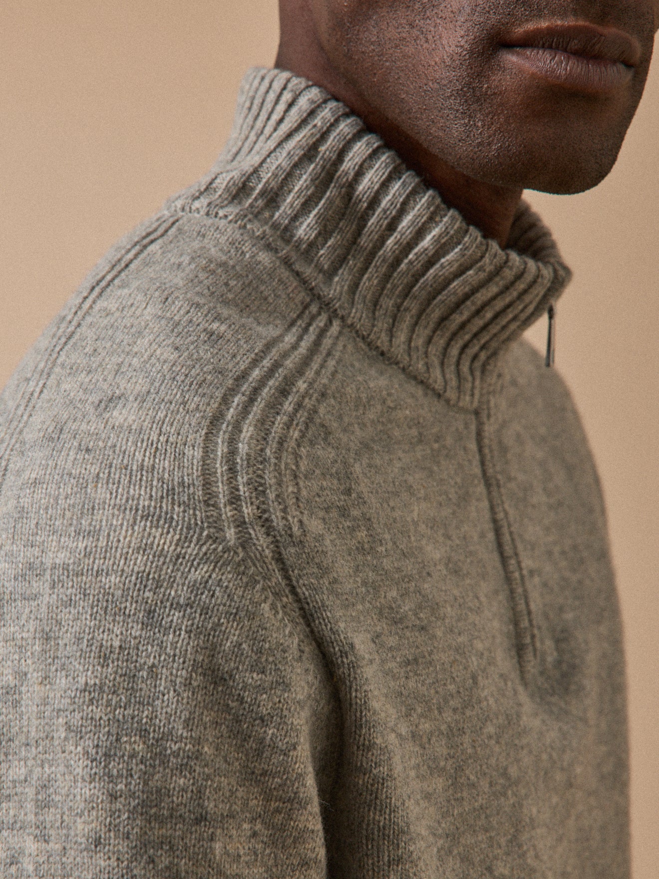 Pull col montant zippé Homme