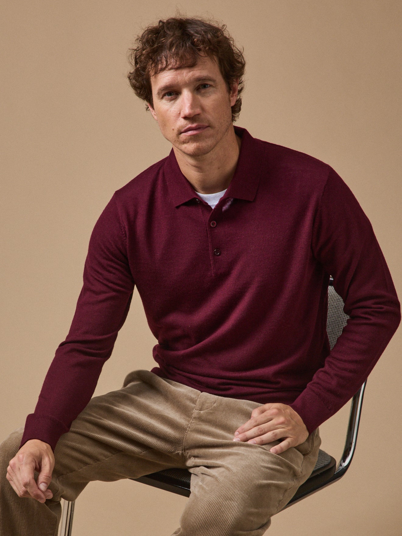 Men's lightweight merino wool sweater with polo shirt collar