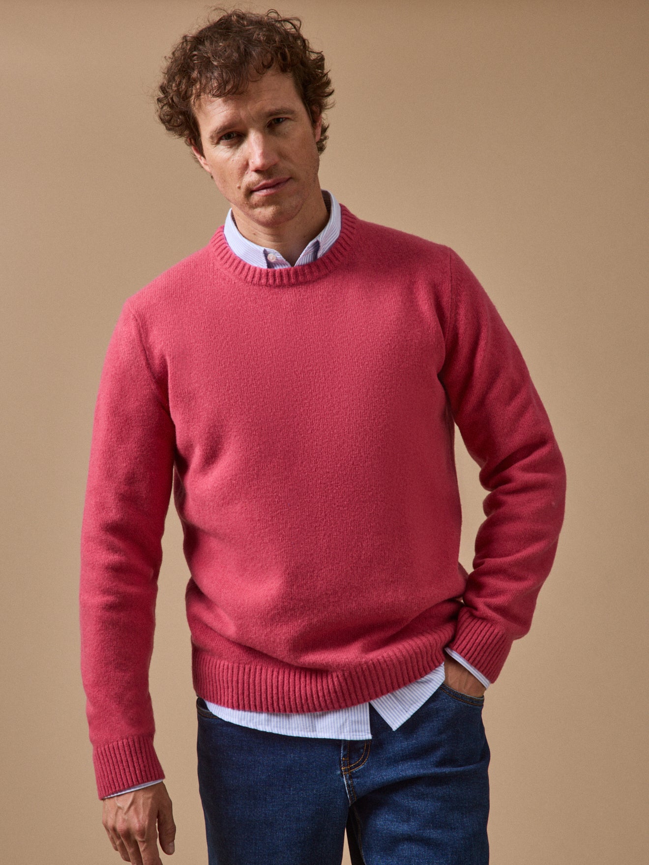 Men's wool blend sweater with round neckline