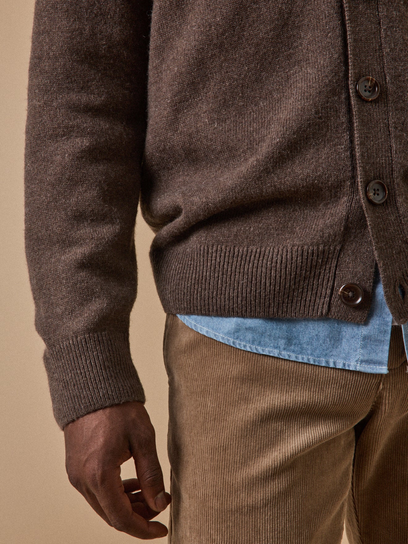 Men's wool and cashmere cardigan with V-neckline