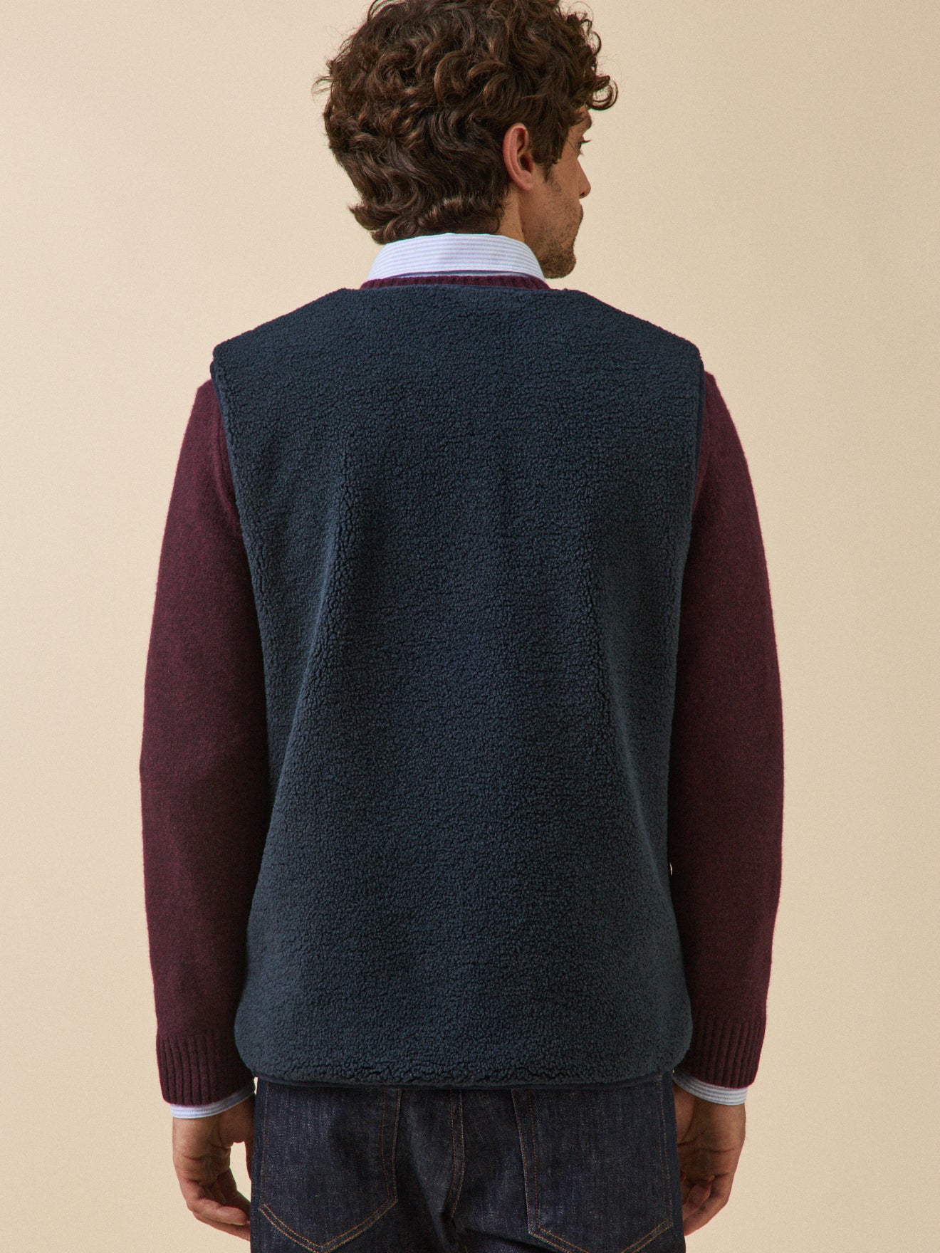 Men's sleeveless sherpa jacket