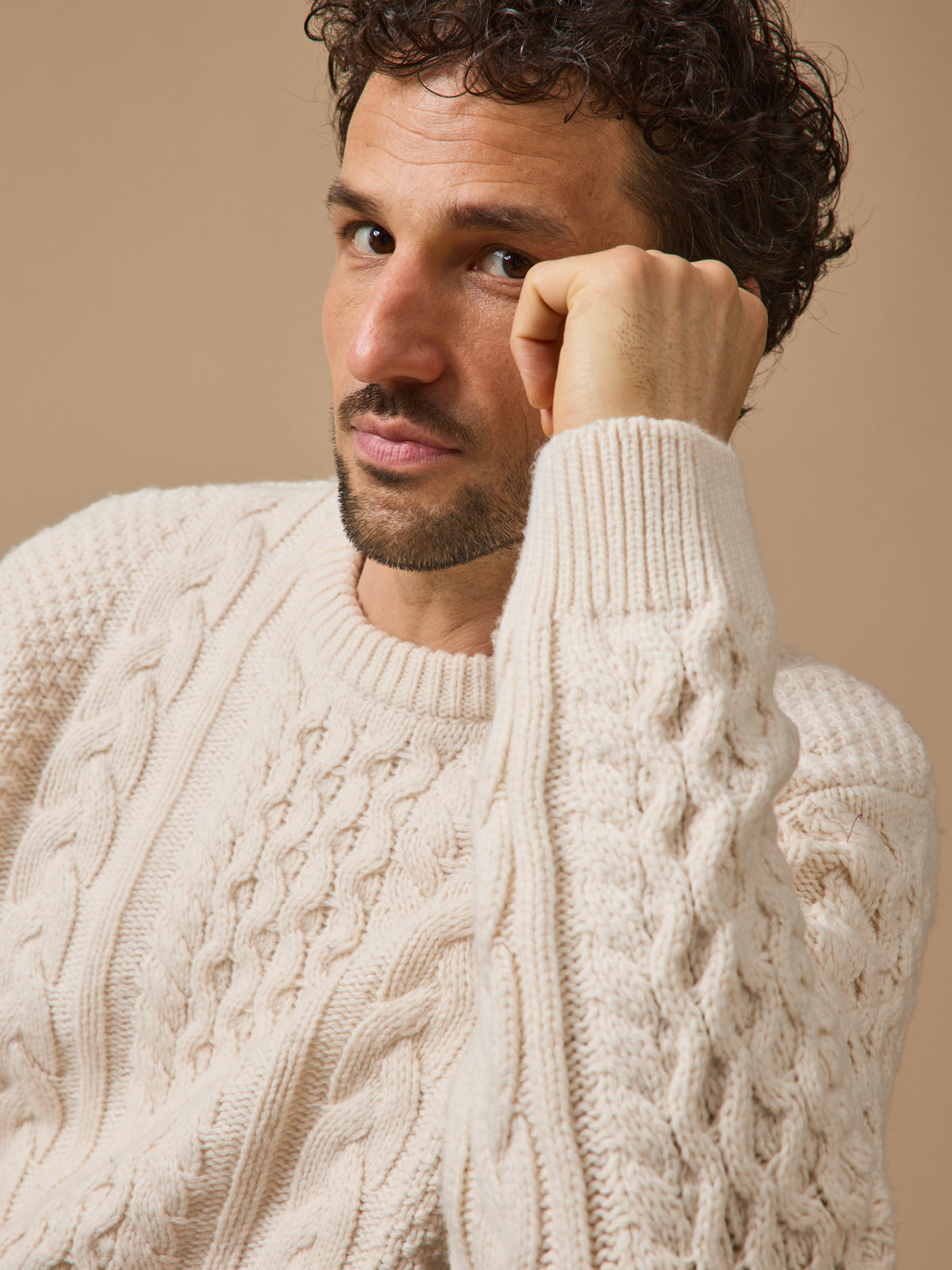 Pull torsades homme