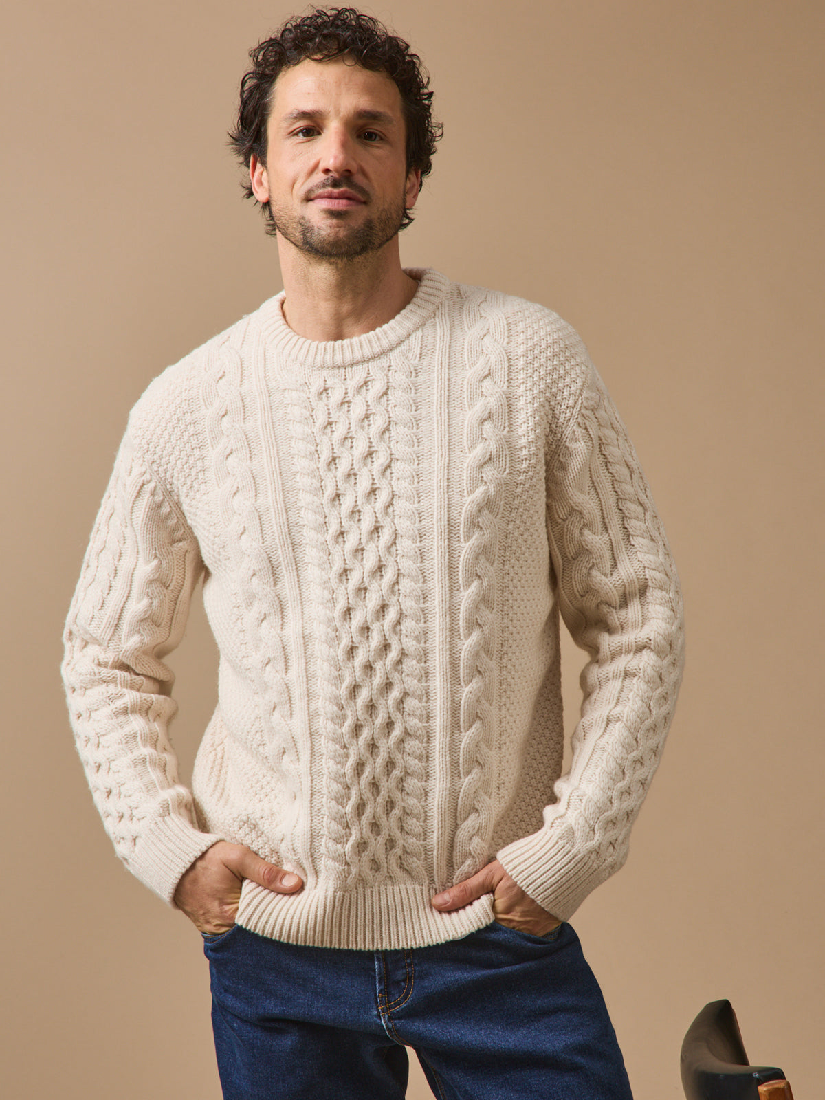 Pull torsades homme