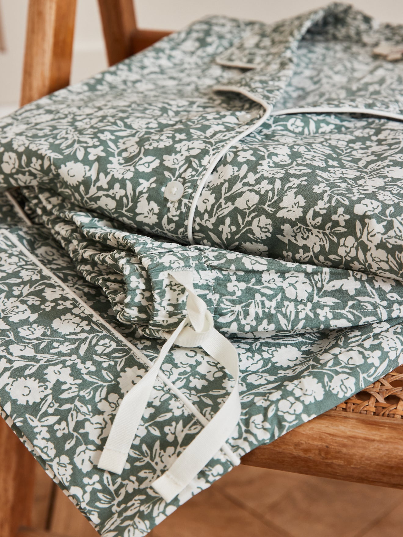 Women's floral-print pyjamas