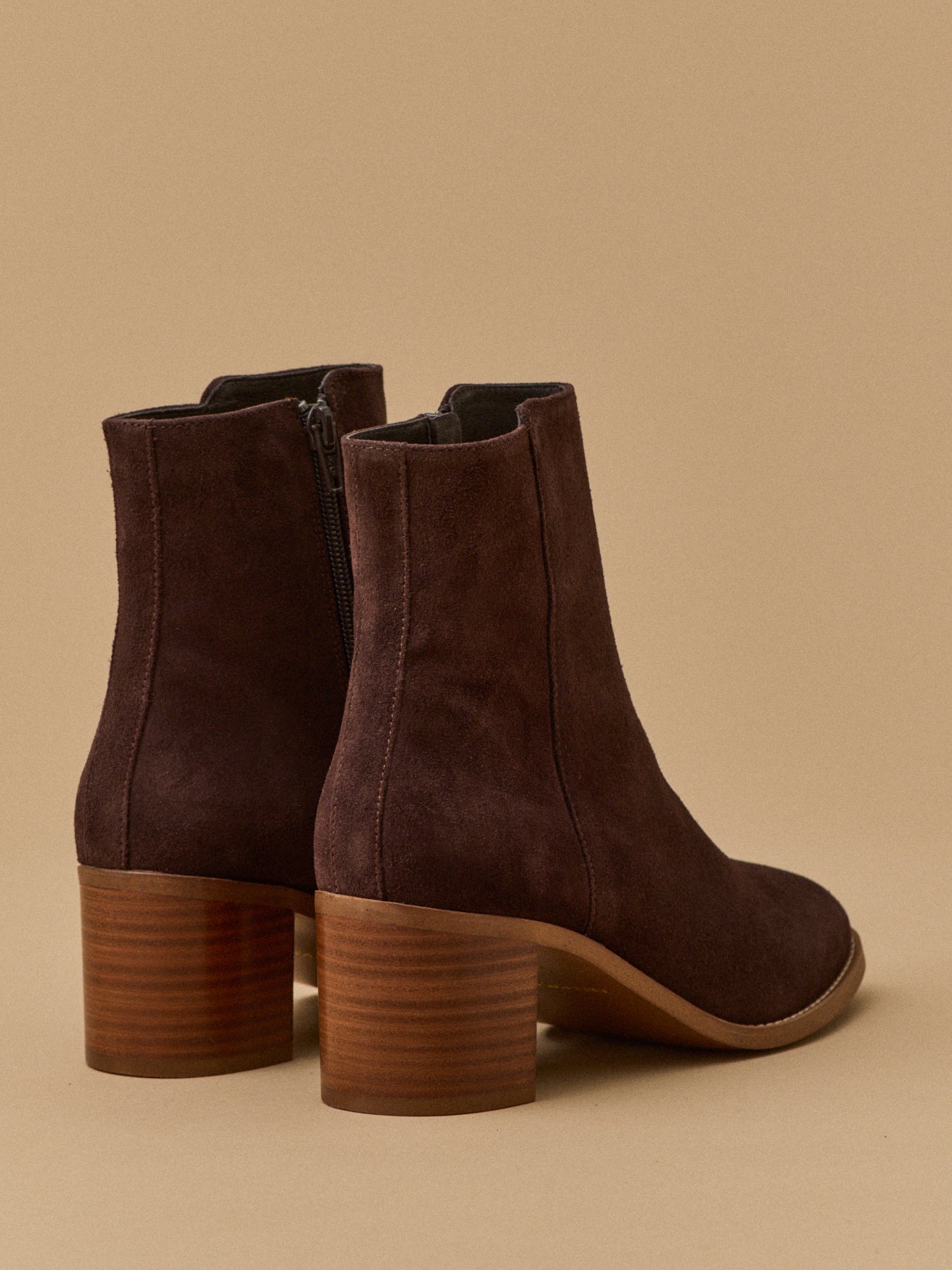 Women's split leather ankle boots with square heel