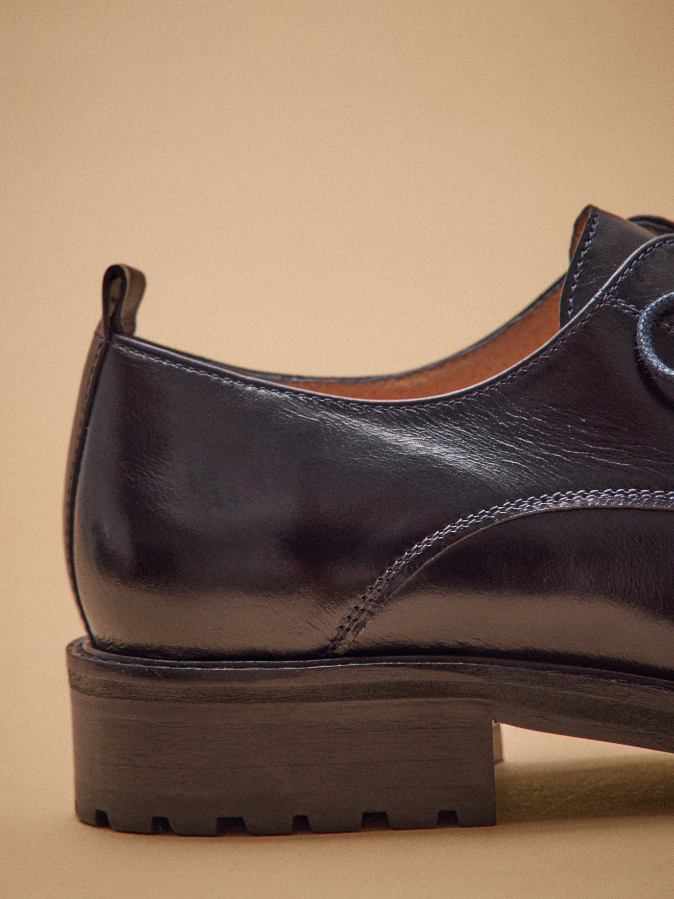 Women's leather lace-up Derby shoes