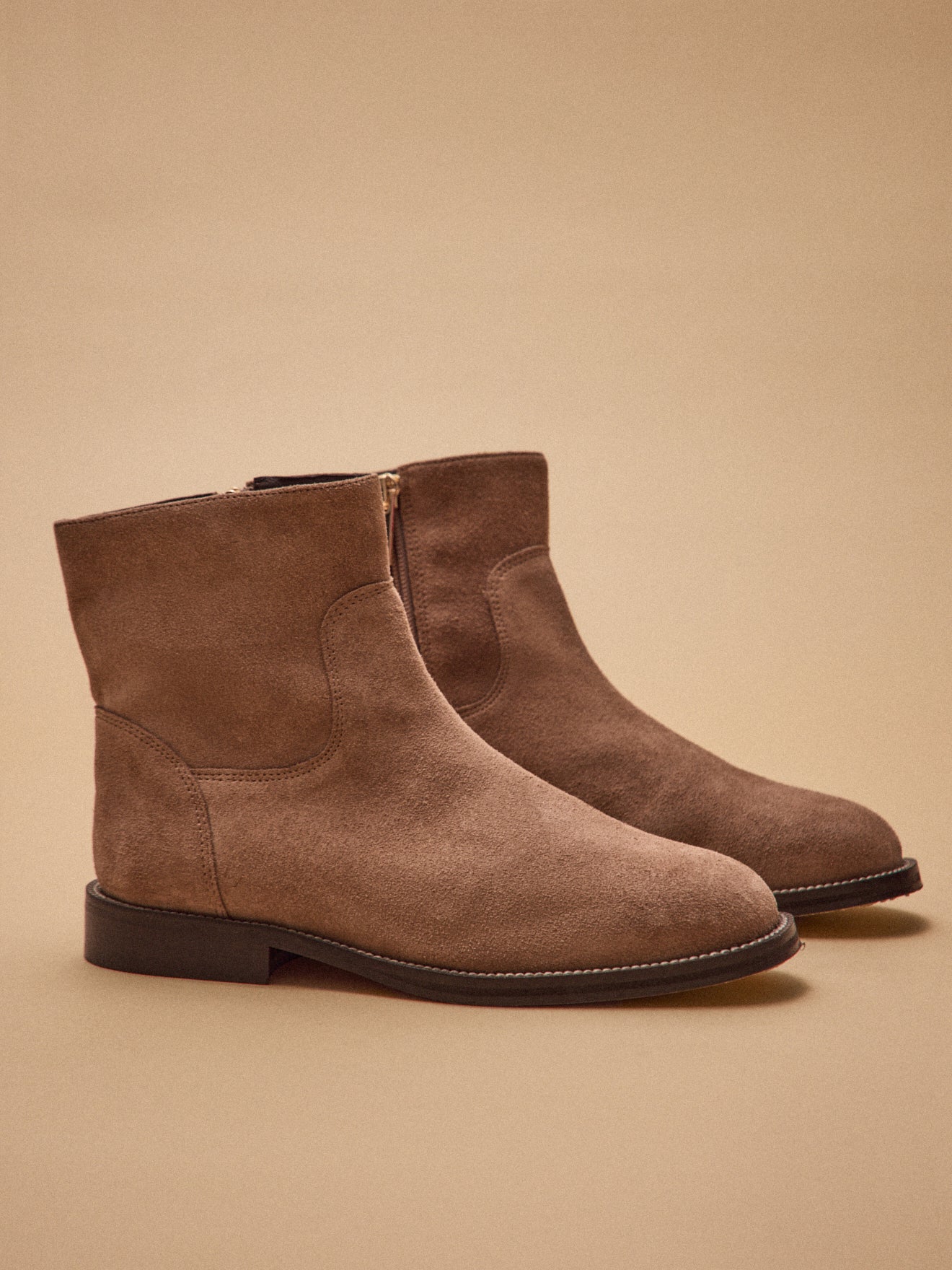 Women's suede leather Camargue-style boots