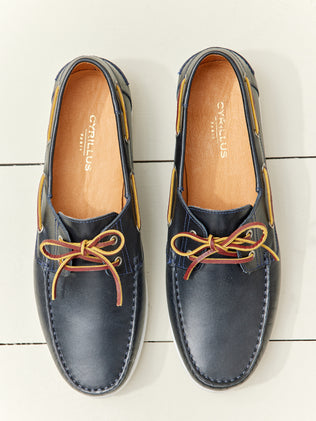 Men's leather deck shoes