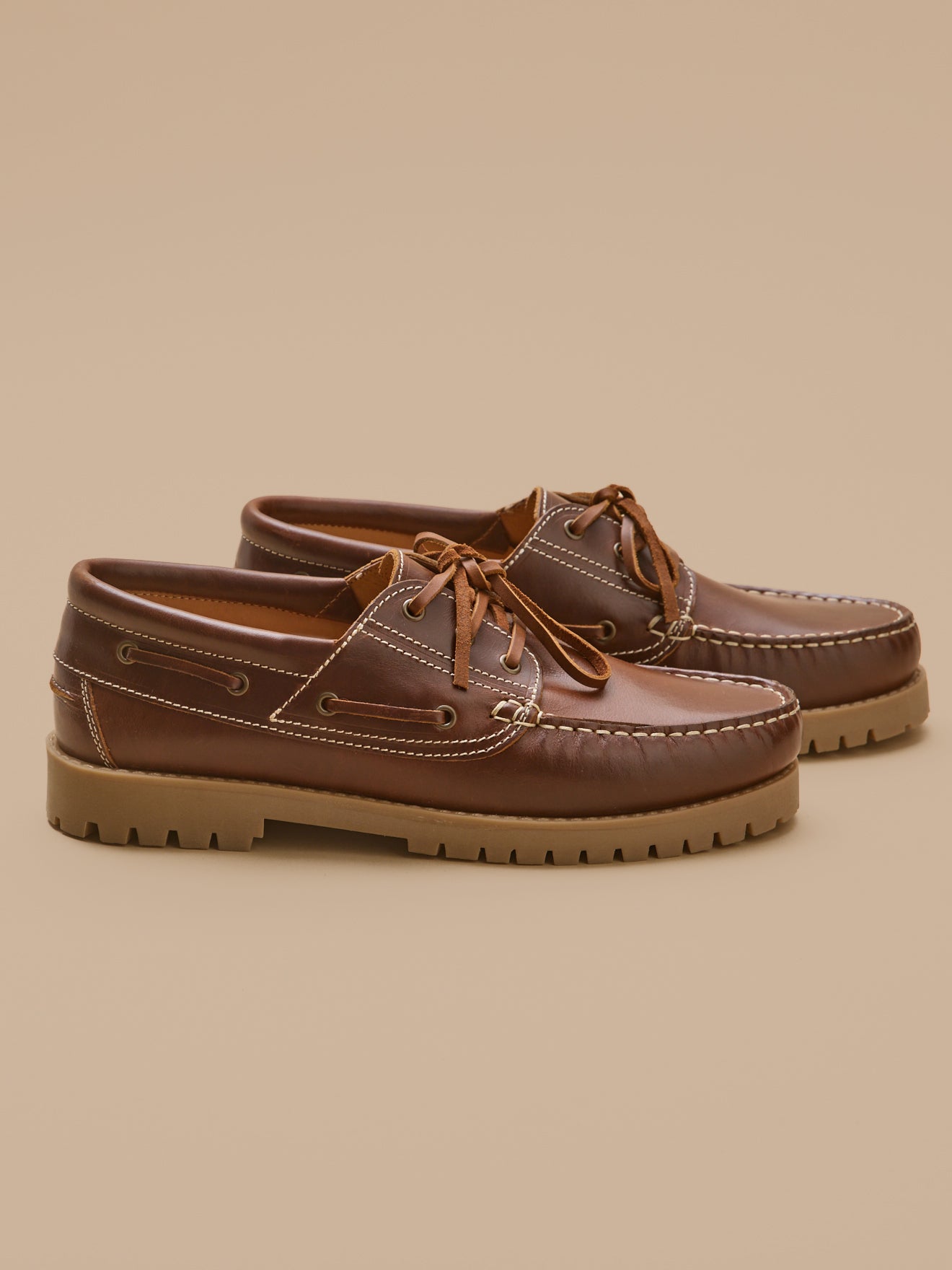 Men's leather deck shoes
