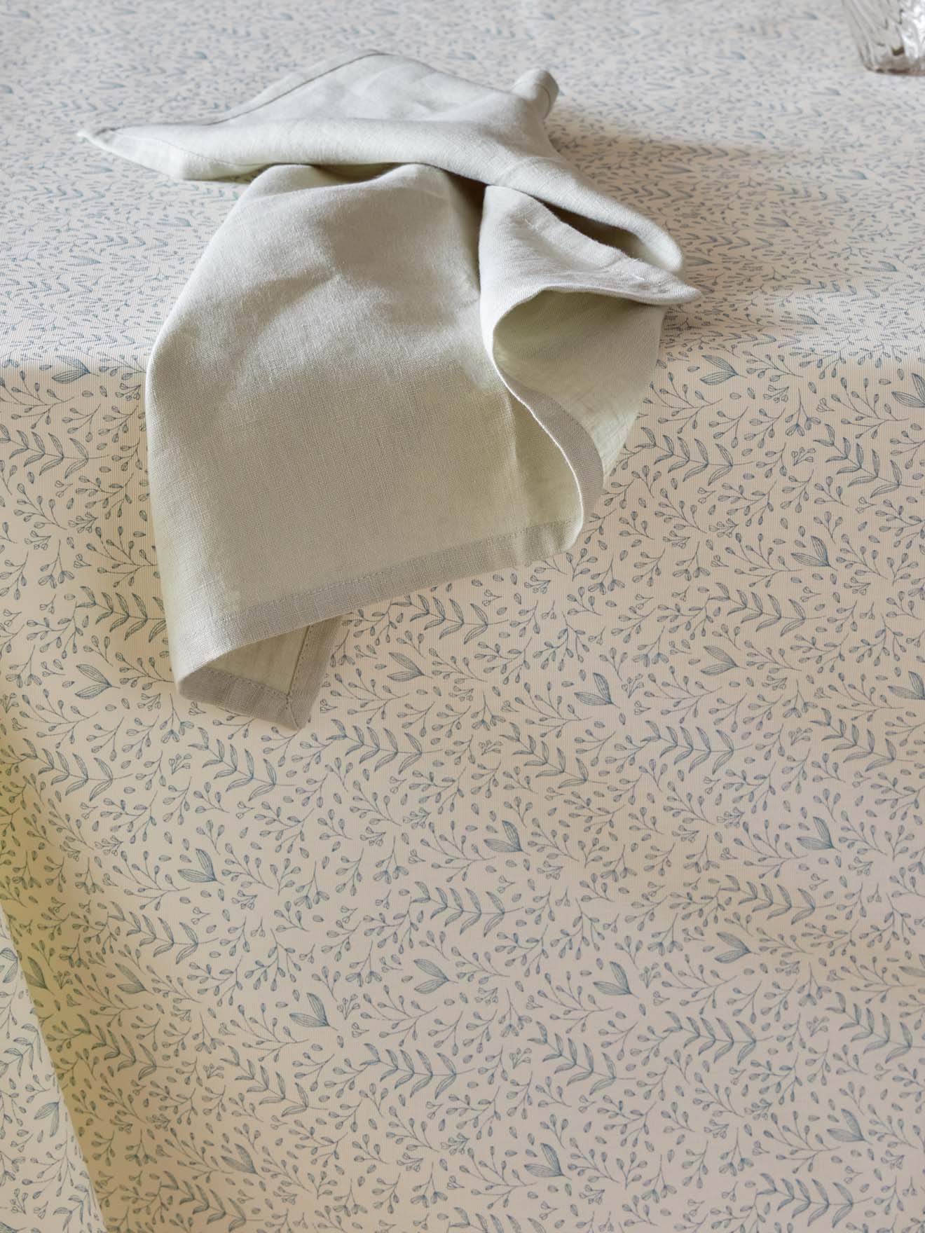 Coated cotton tablecloth