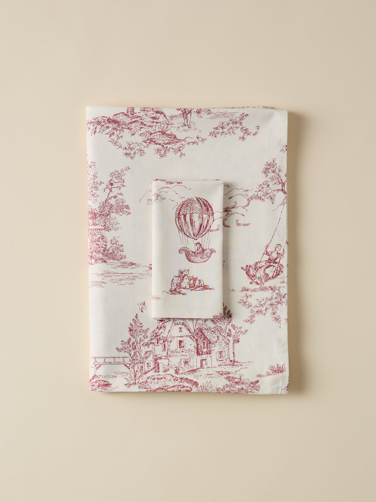 Jouy-inspired woven cotton tablecloth