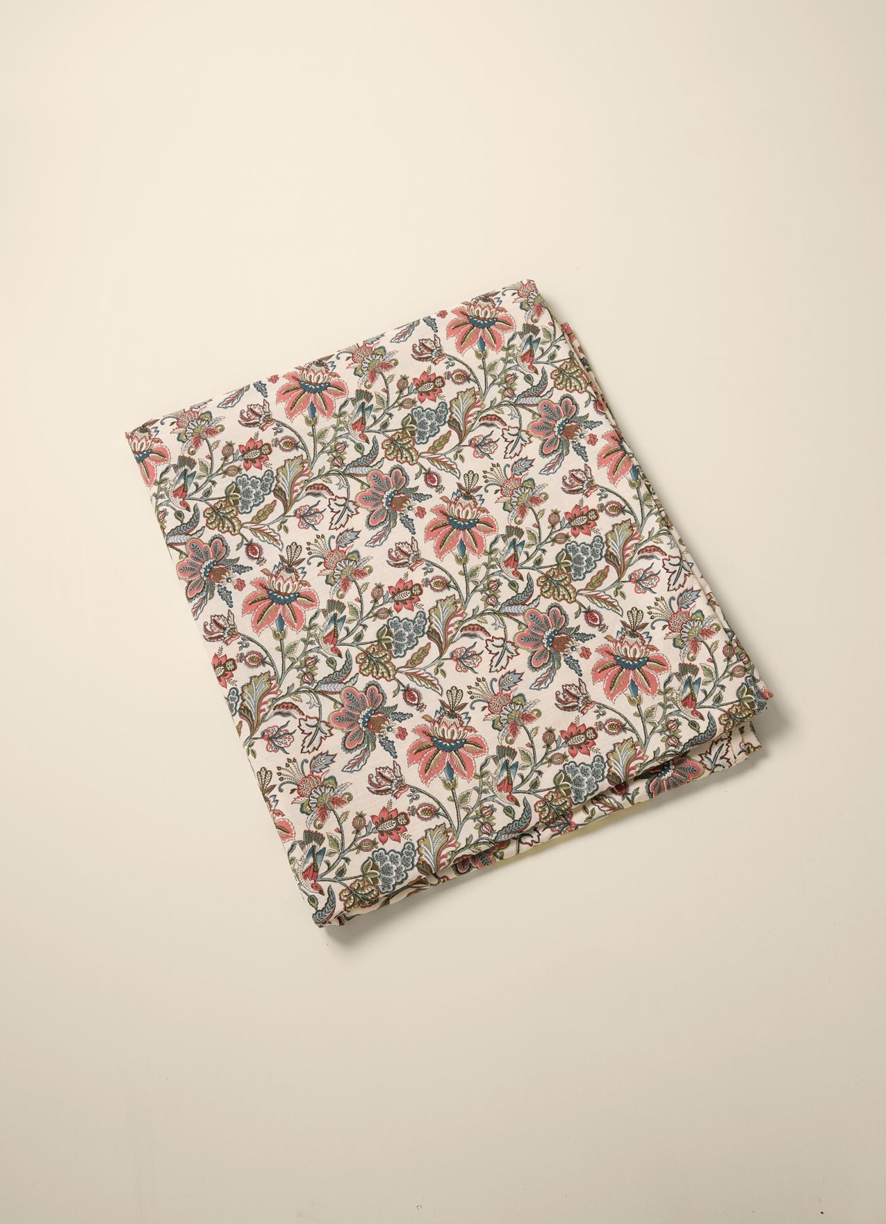 Augustine tablecloth in linen-look wefted cotton