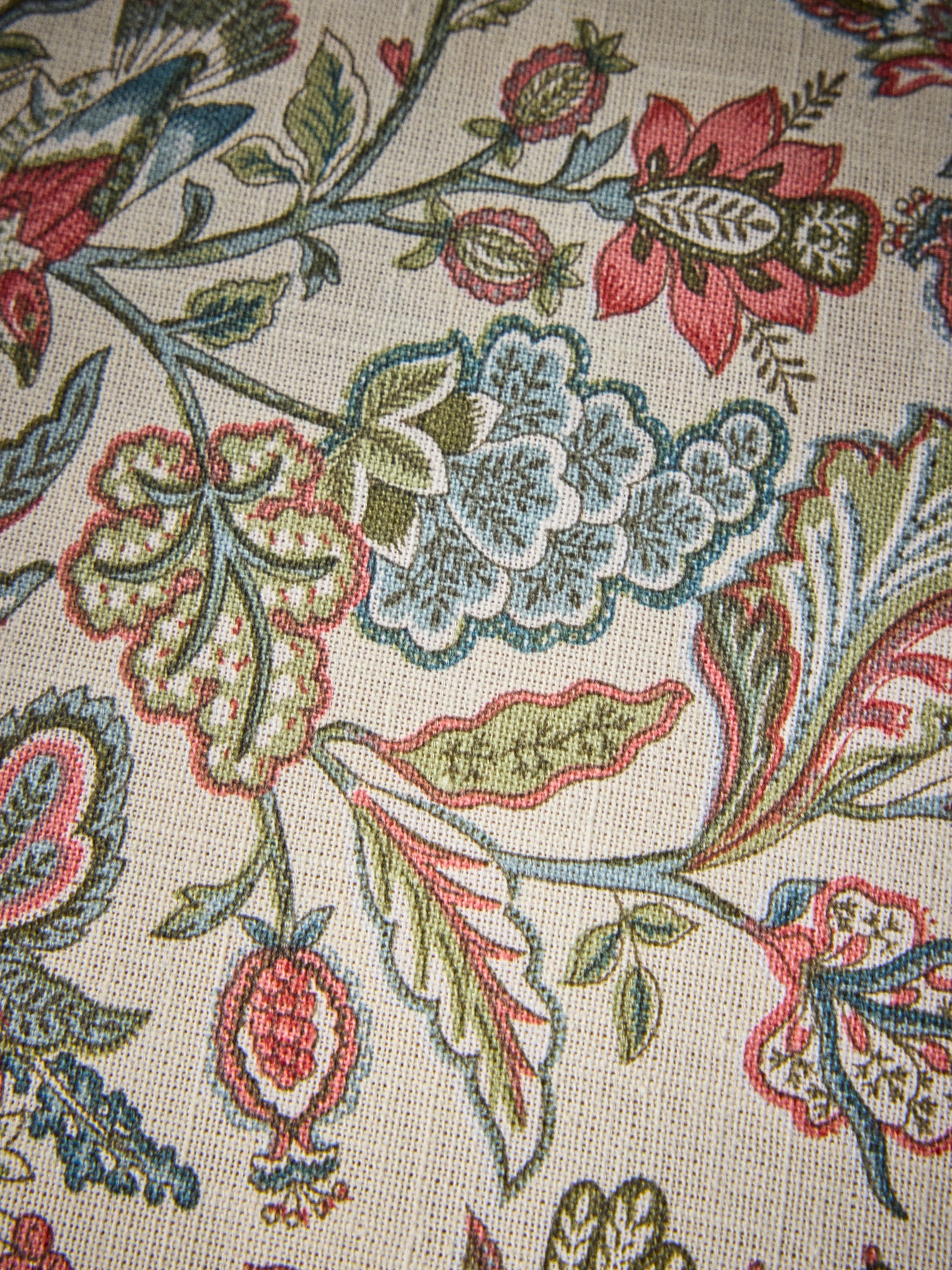 Augustine tablecloth in linen-look wefted cotton