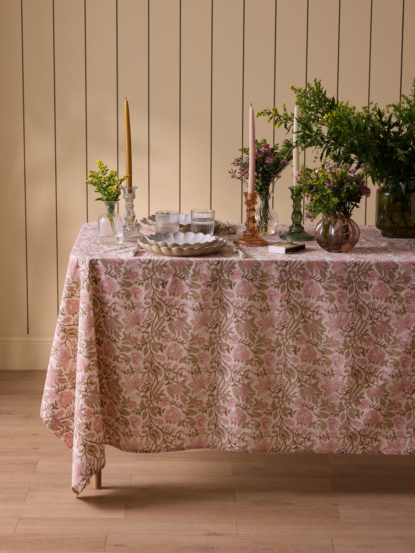 Indian Rosa-print tablecloth