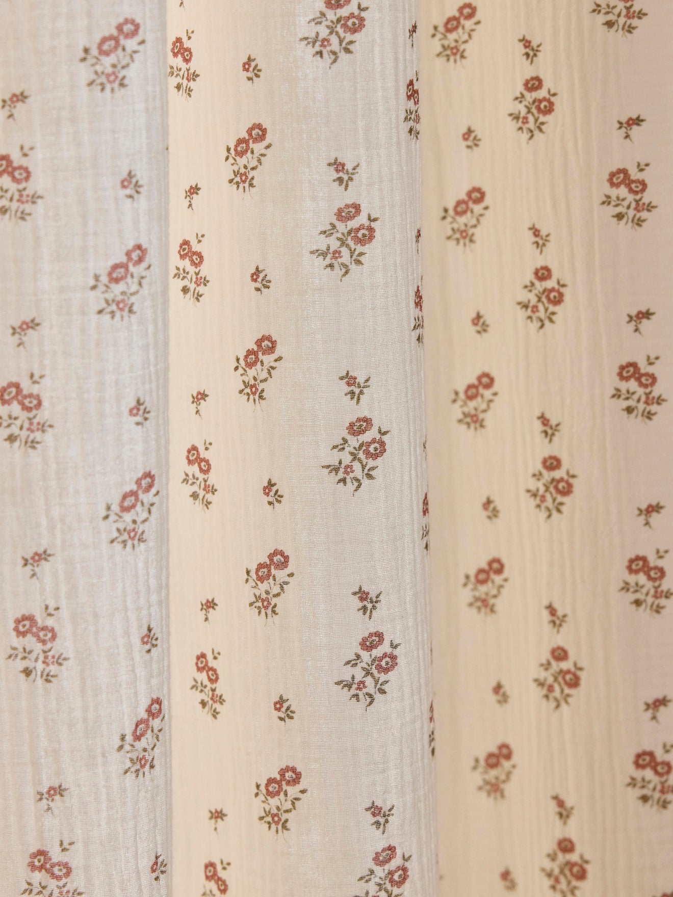 Cotton gauze curtain with ties