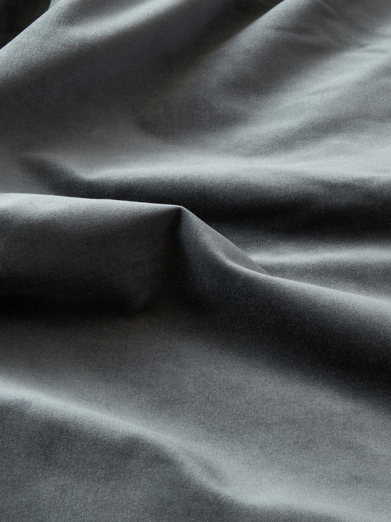 Velvet curtain with eyelets