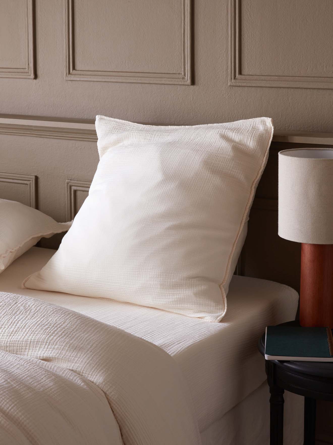 Waffled cheesecloth pillowcase