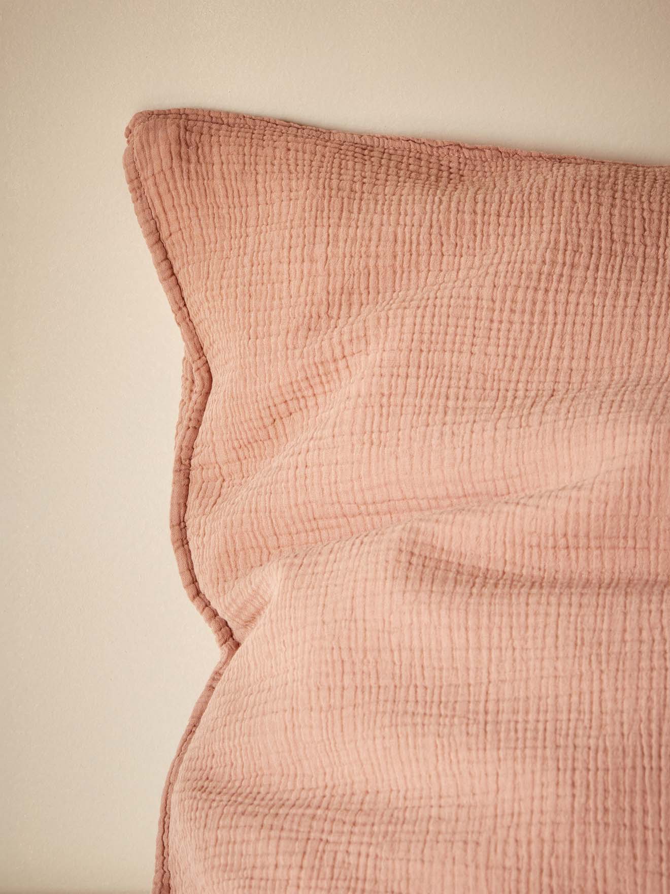 Waffled cheesecloth pillowcase