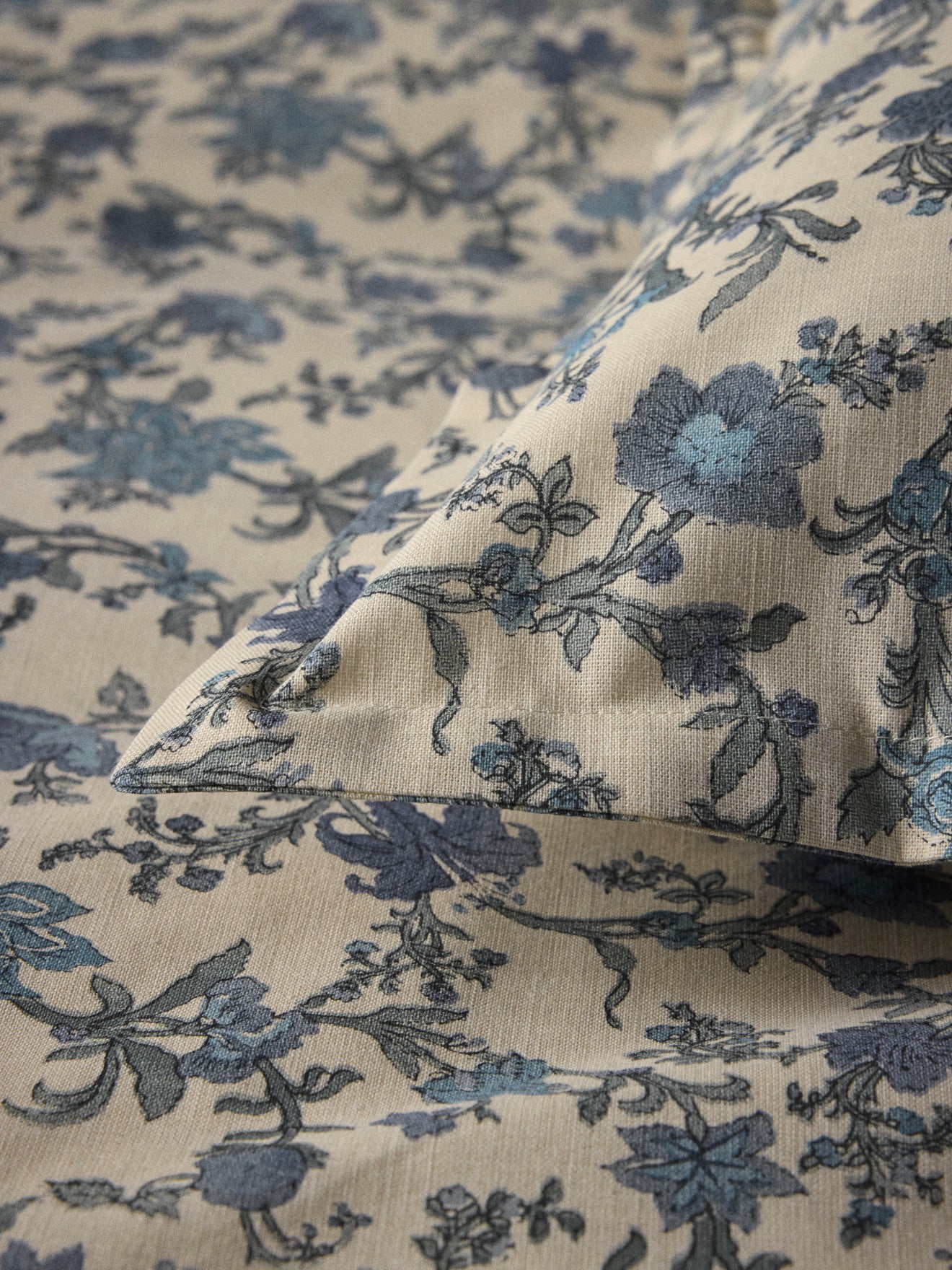 Aurore linen-look cotton pillowcase