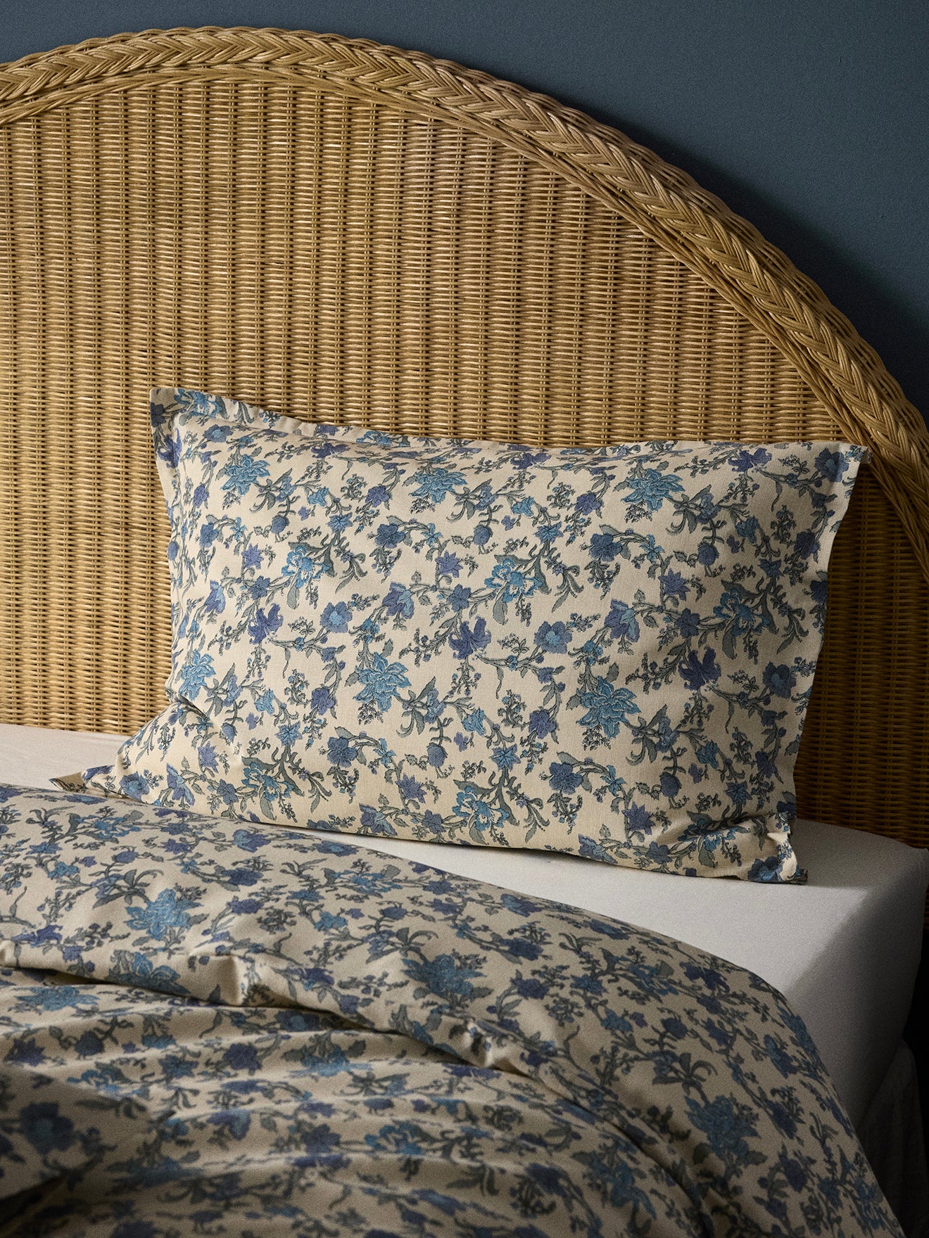 Aurore linen-look cotton pillowcase