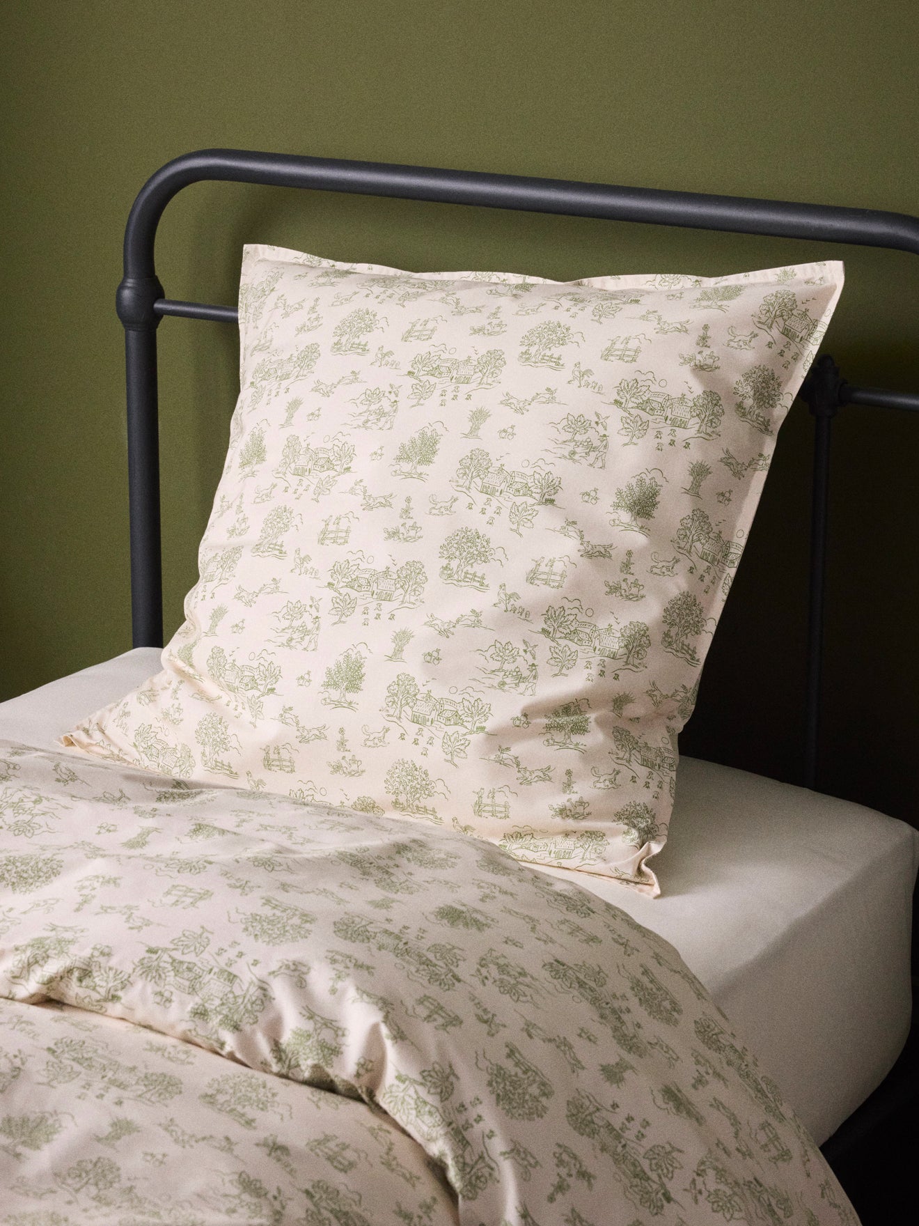 Alois cotton percale pillowcase