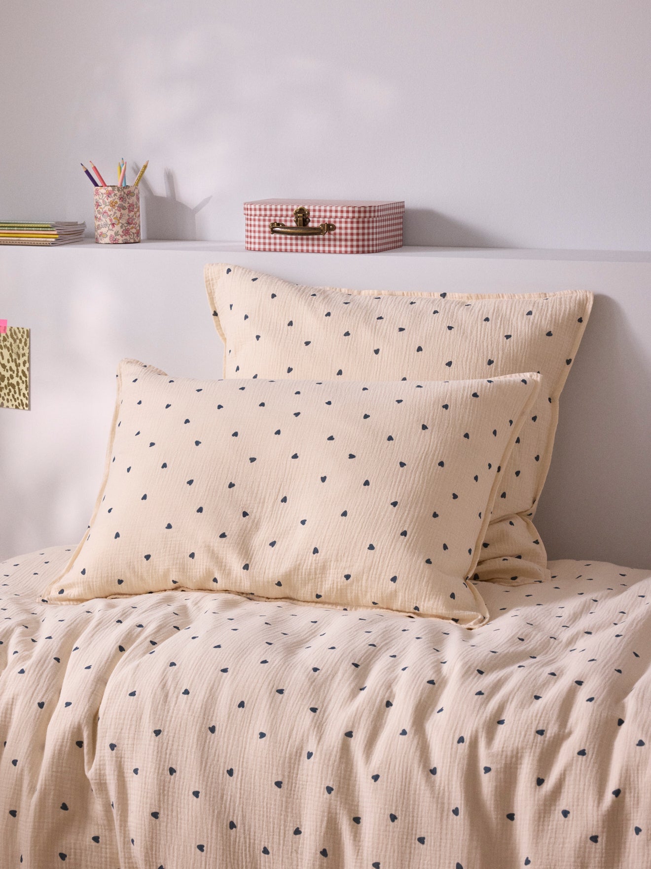 Maude cotton gauze pillowcase