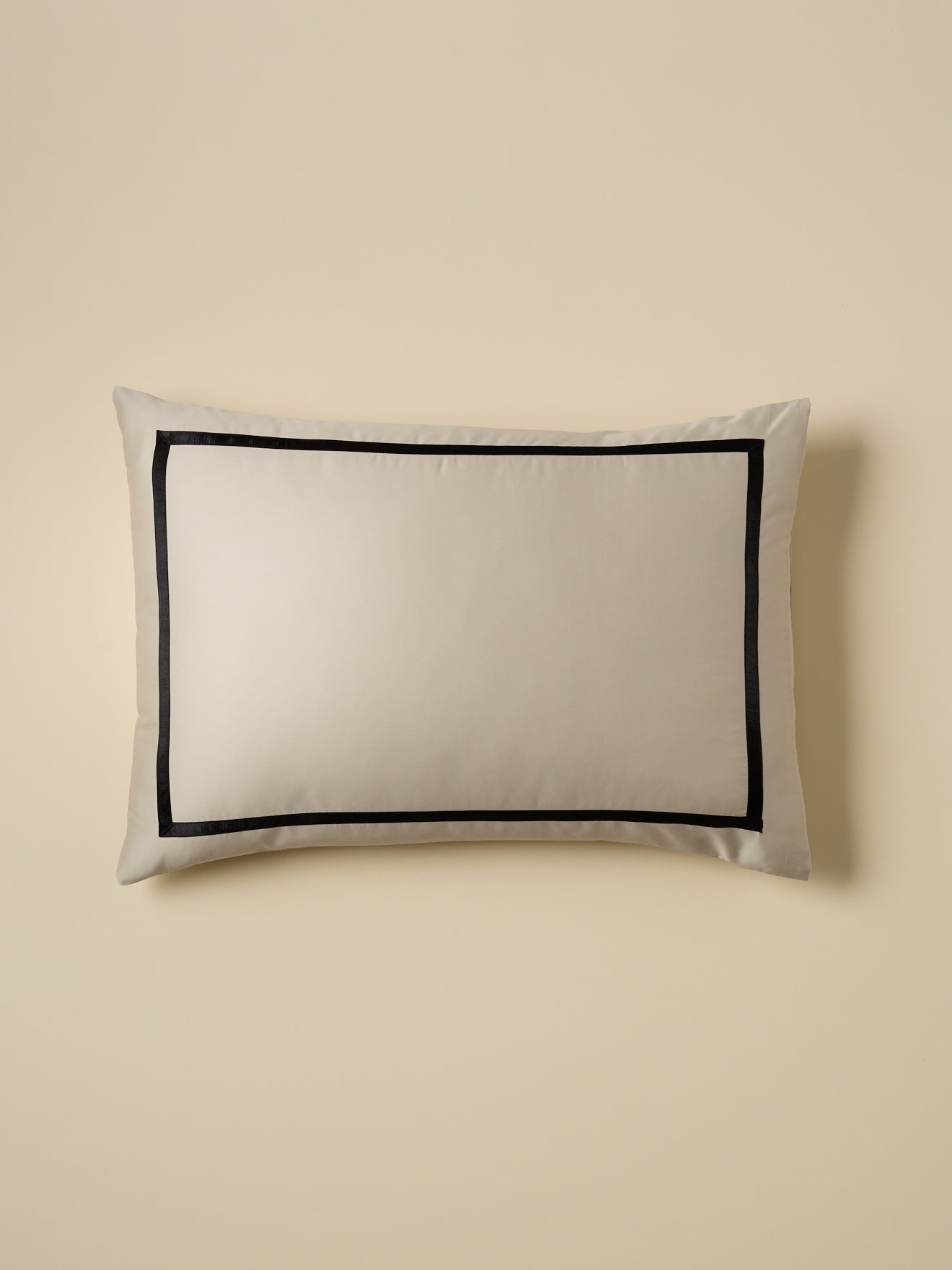 Taie d'oreiller satin de coton "Léonore"