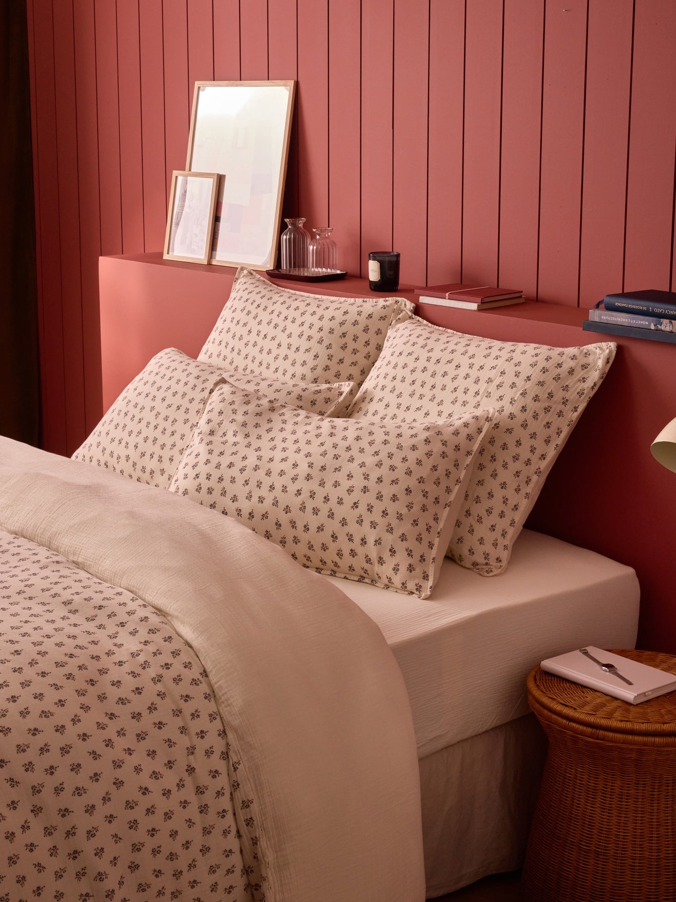 Lorette cheesecloth pillowcase
