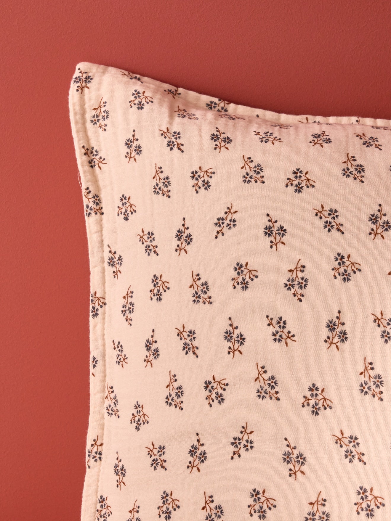 Lorette cheesecloth pillowcase