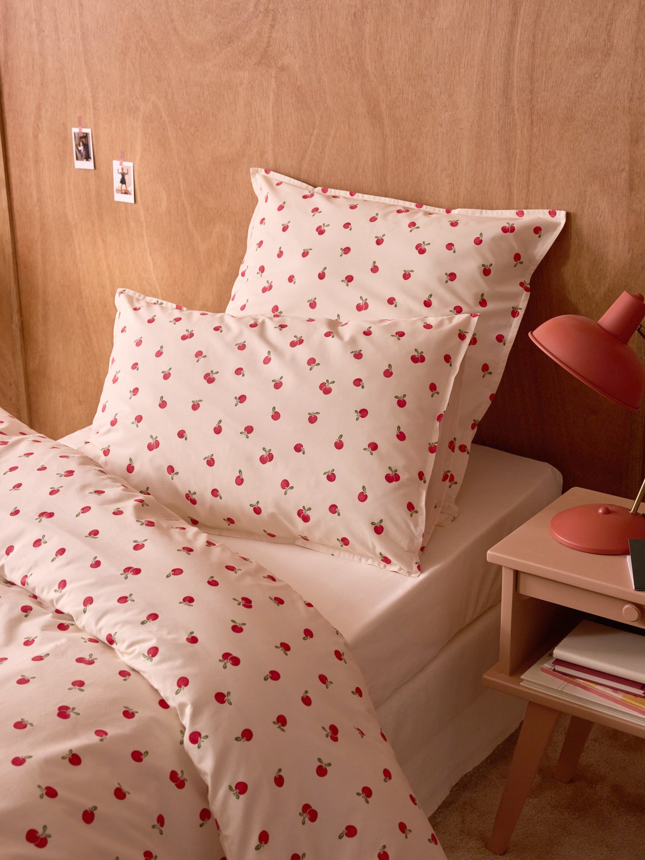 Lady Apple cotton percale pillowcase