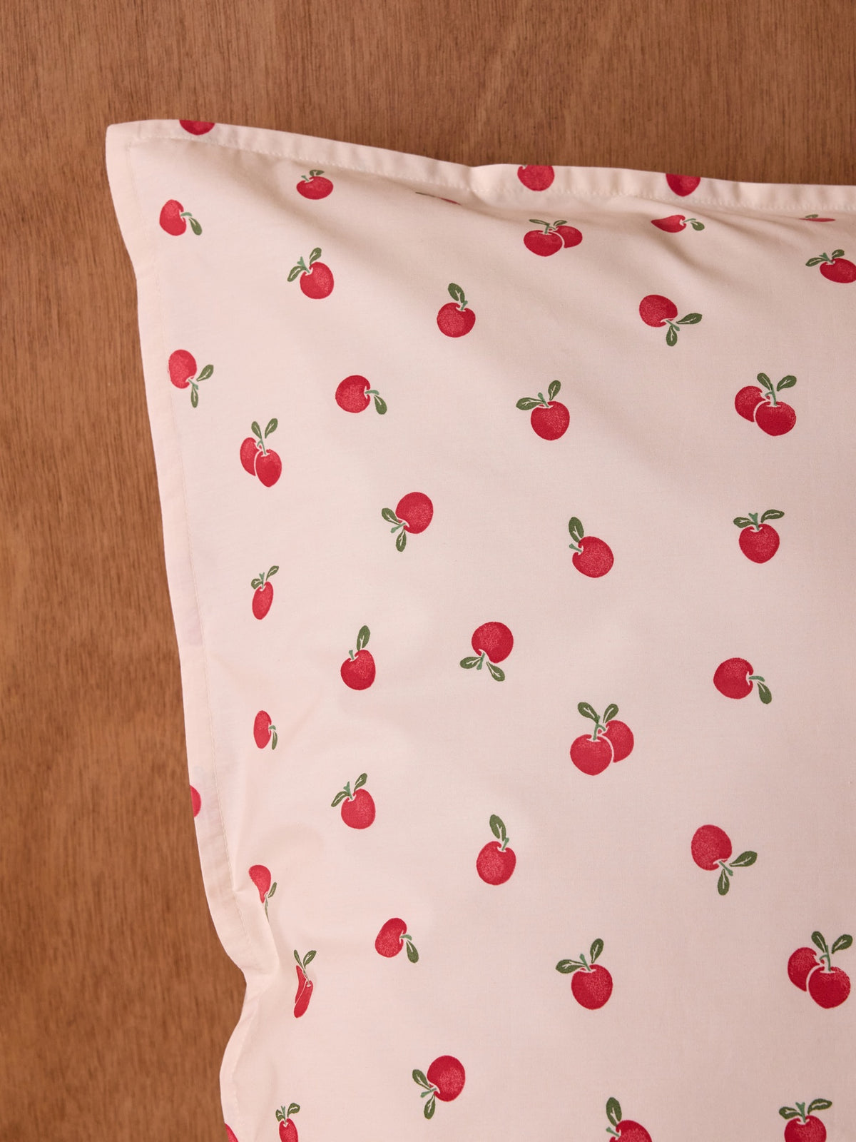 Lady Apple cotton percale pillowcase