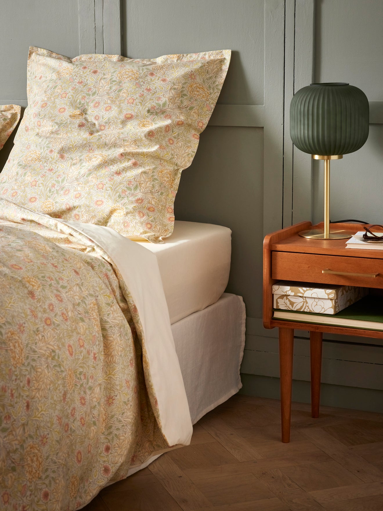 Double Bough and Christchurch fitted sheets