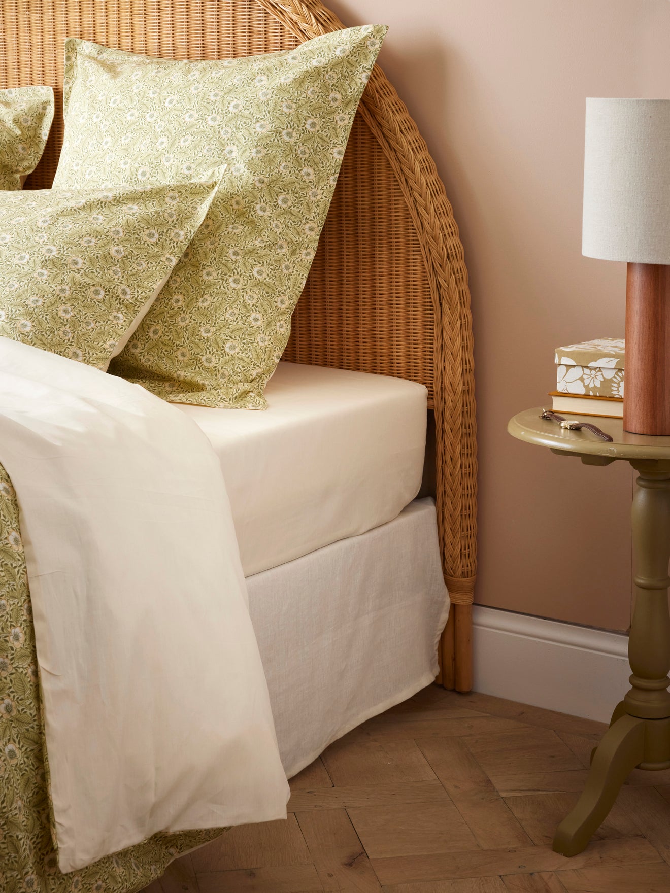 Double Bough and Christchurch fitted sheets