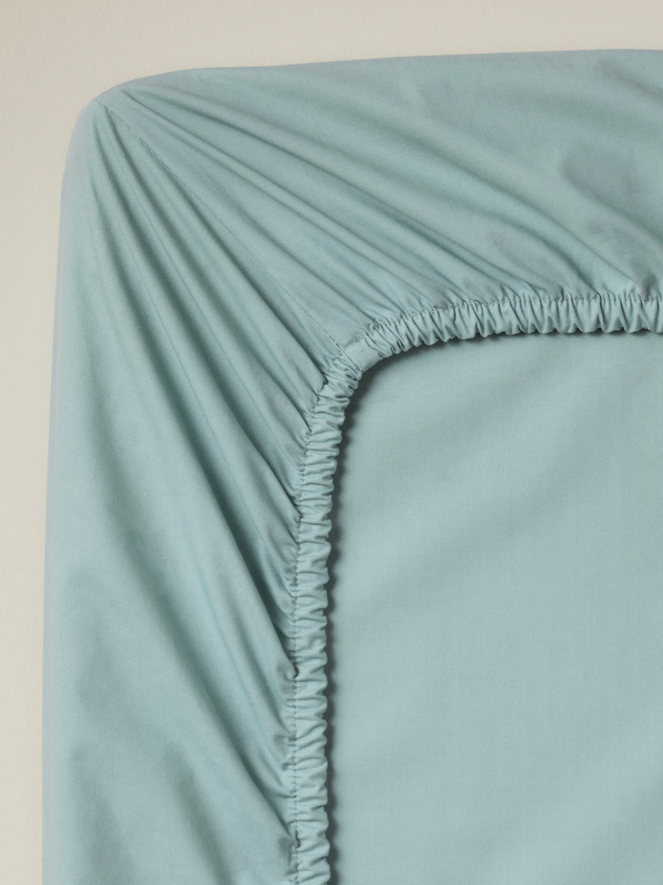 Axel cotton percale fitted sheet