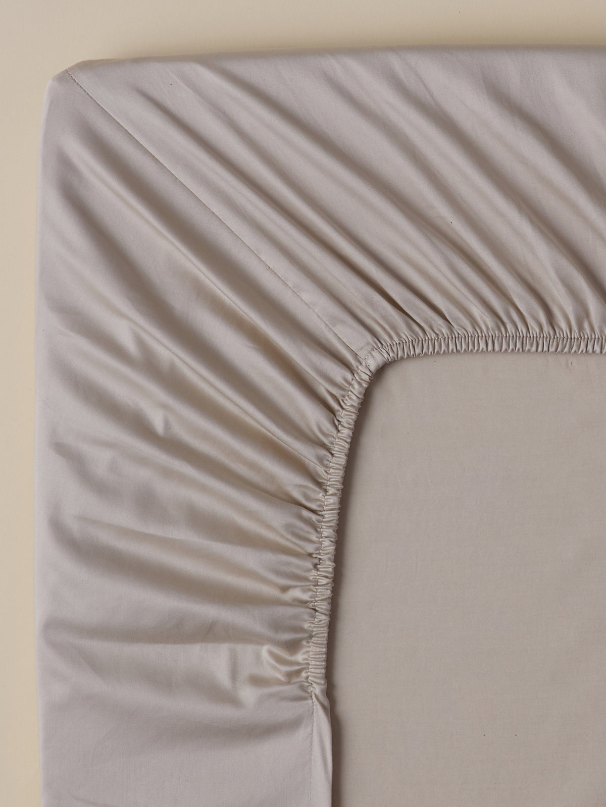 Leonore sateen fitted sheet
