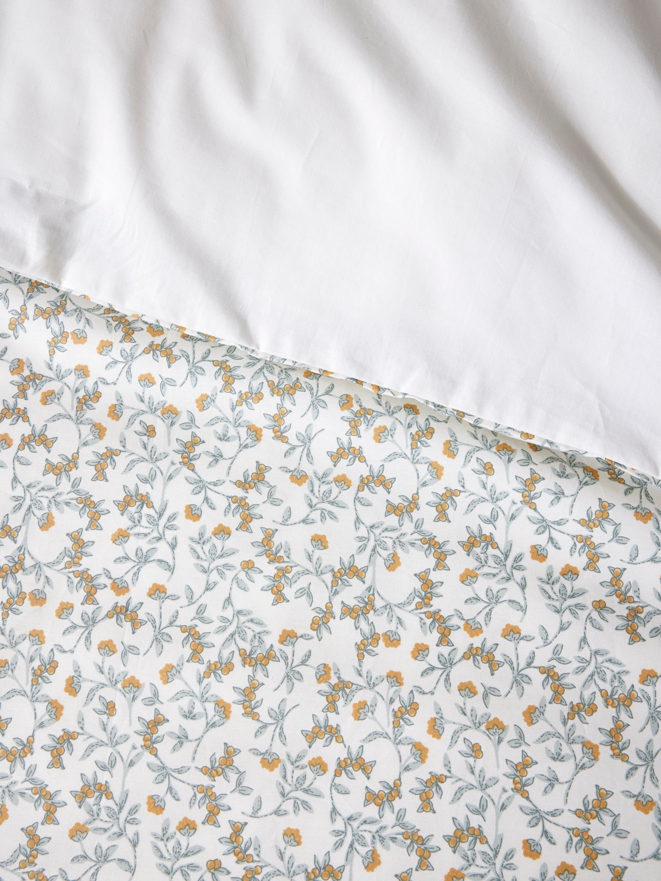 Wild Berries cotton percale duvet cover