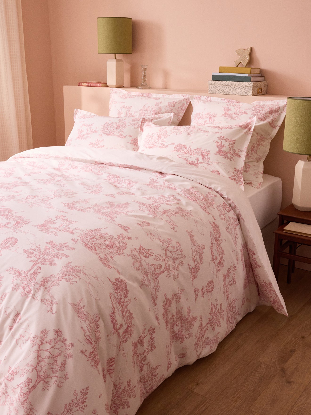Toile de Jouy inspired cotton percale duvet cover