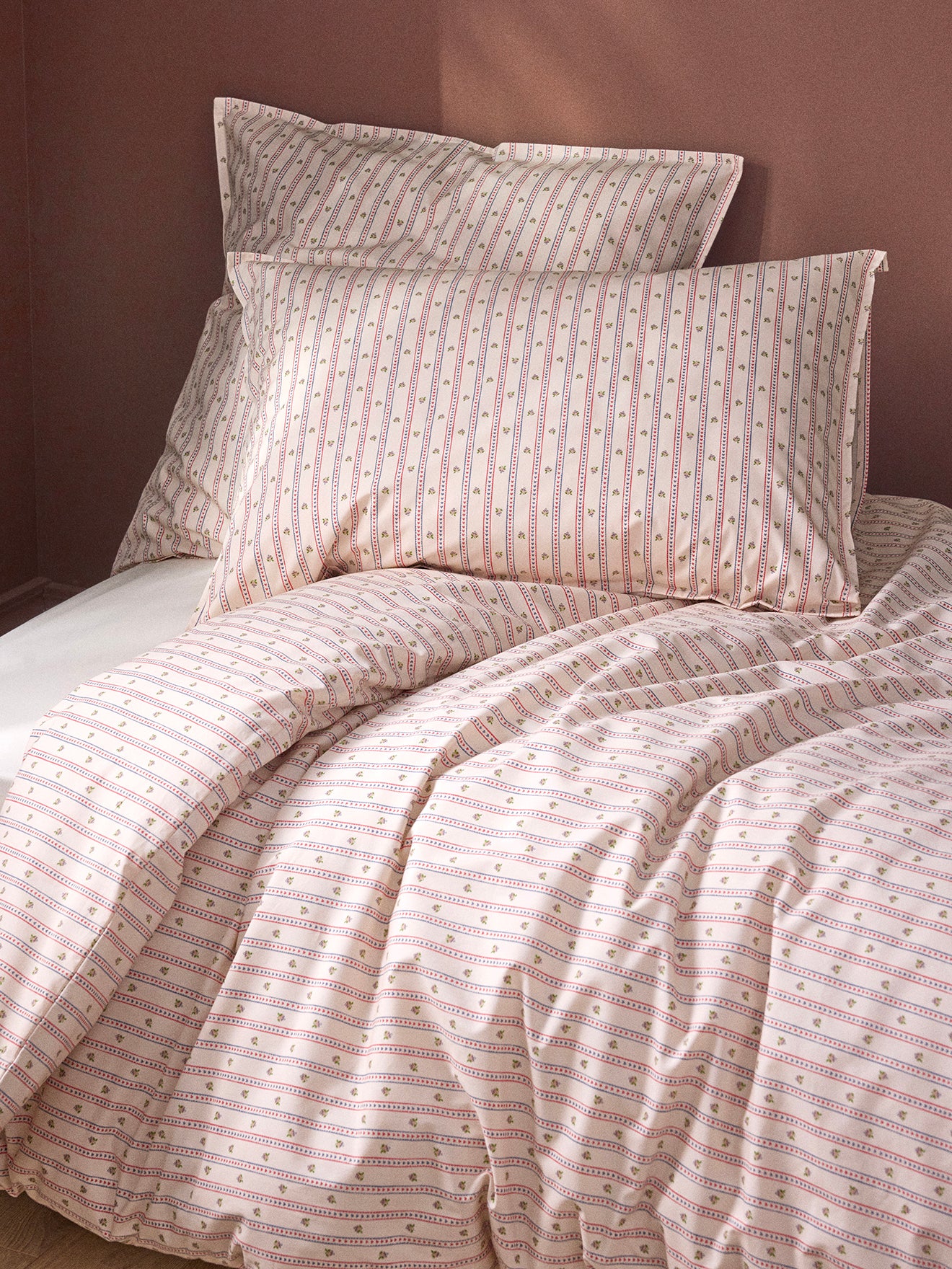 Avril cotton percale duvet cover