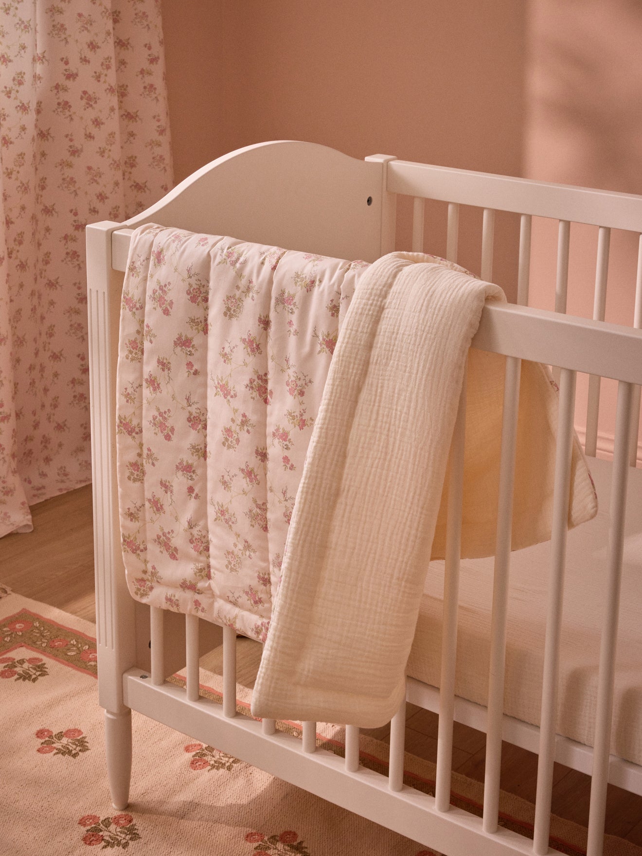 Small cotton gauze baby blanket