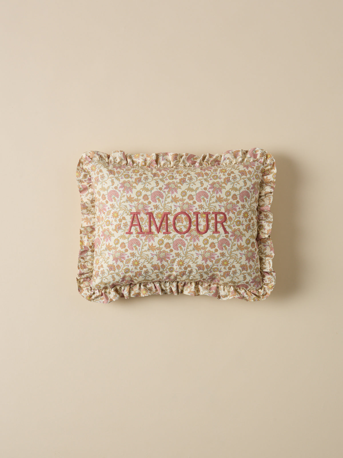 Cotton gauze cushion with ruffle