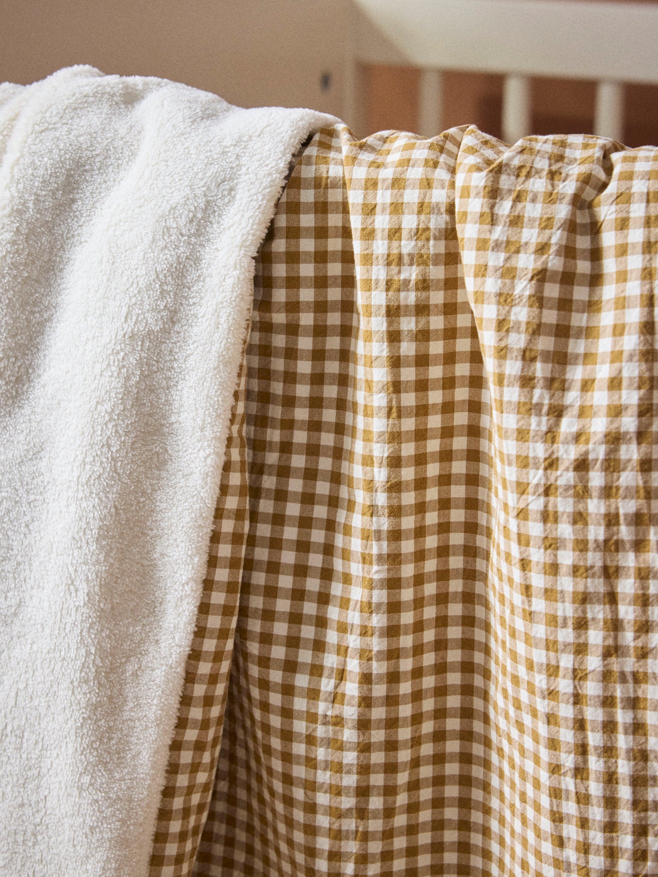 Baby's gingham and microfleece blanket