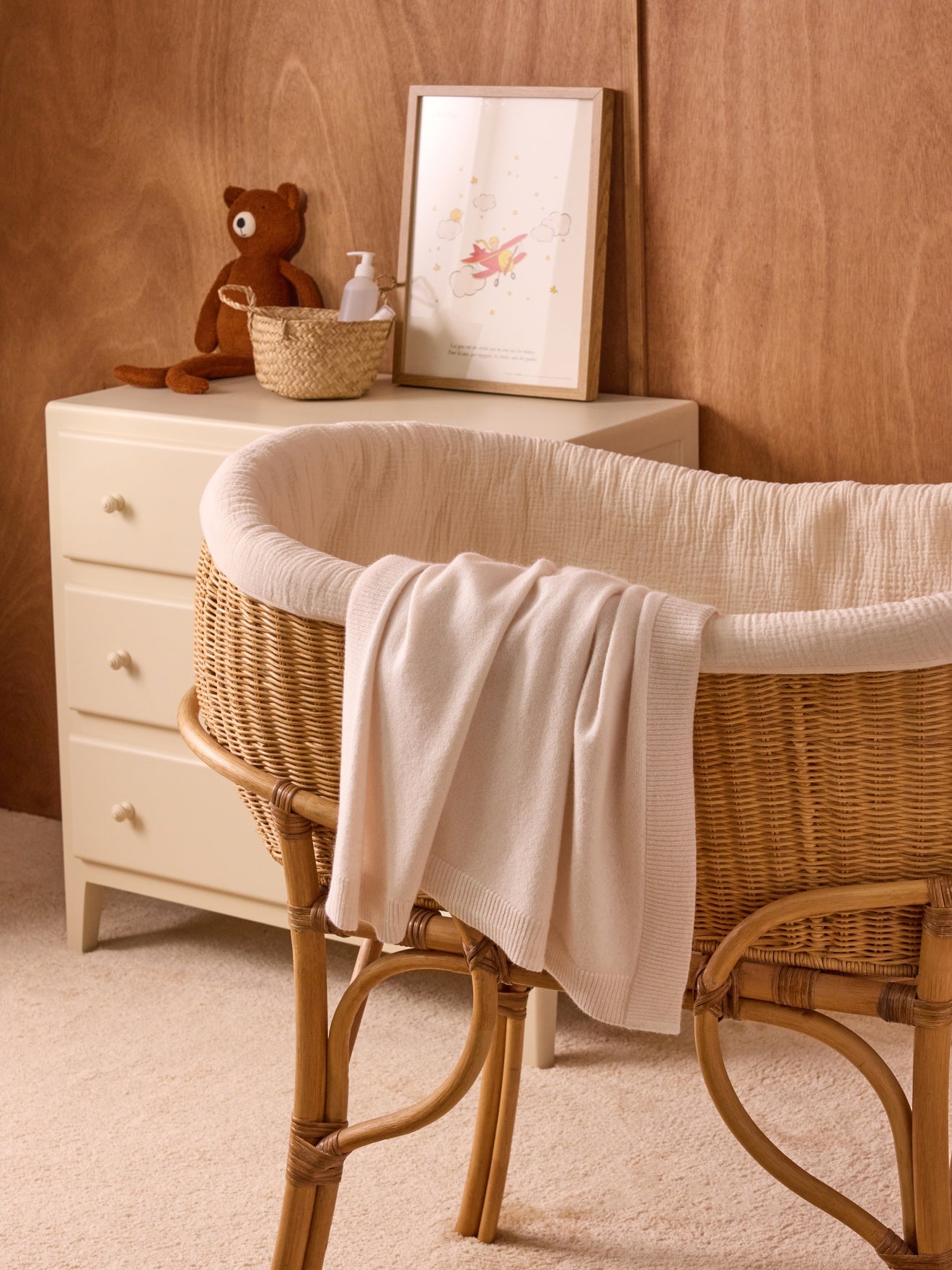 Baby's cashmere blanket