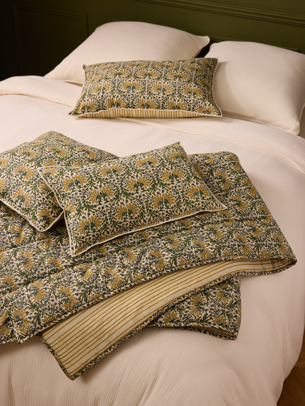 Reversible striped and Indian fabric quilted boutis