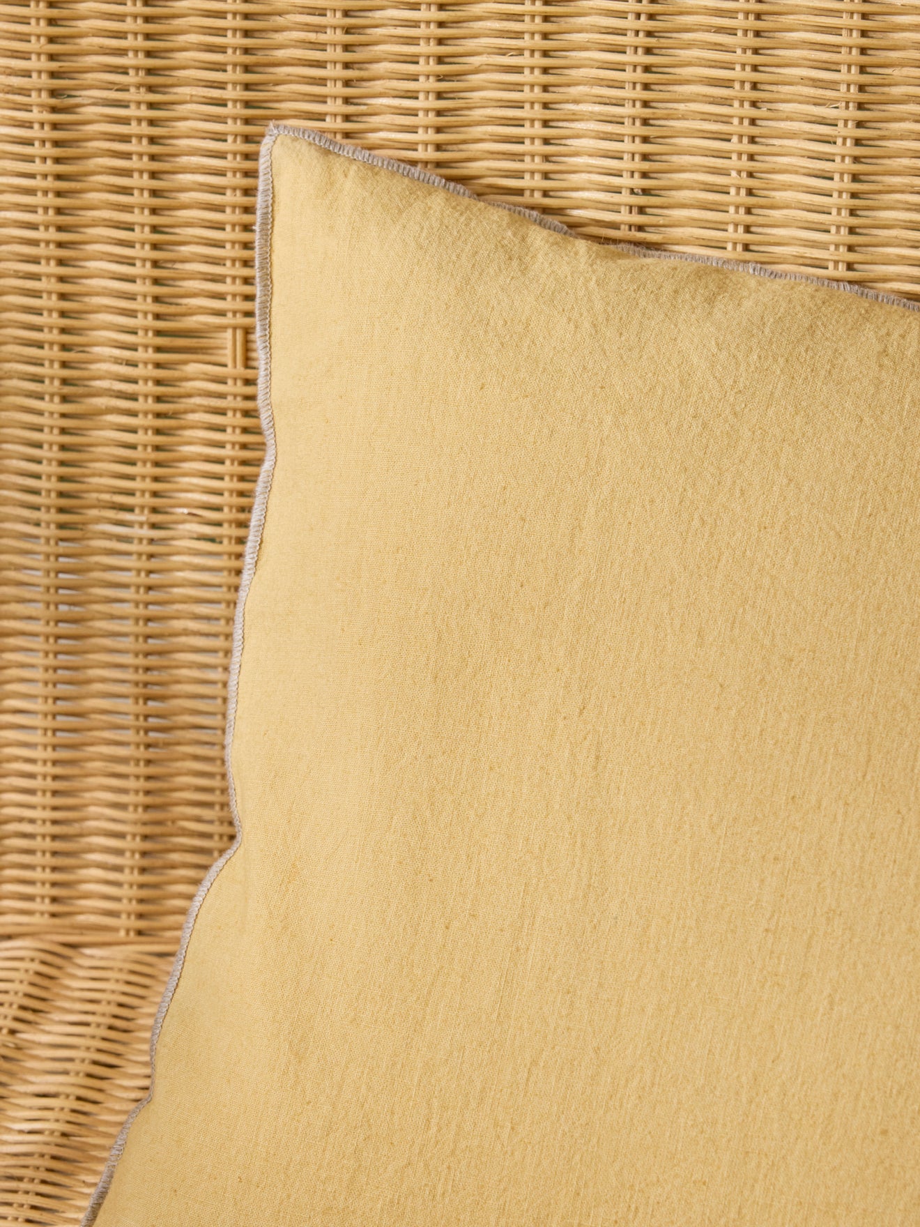 Solid cotton/linen cushion cover