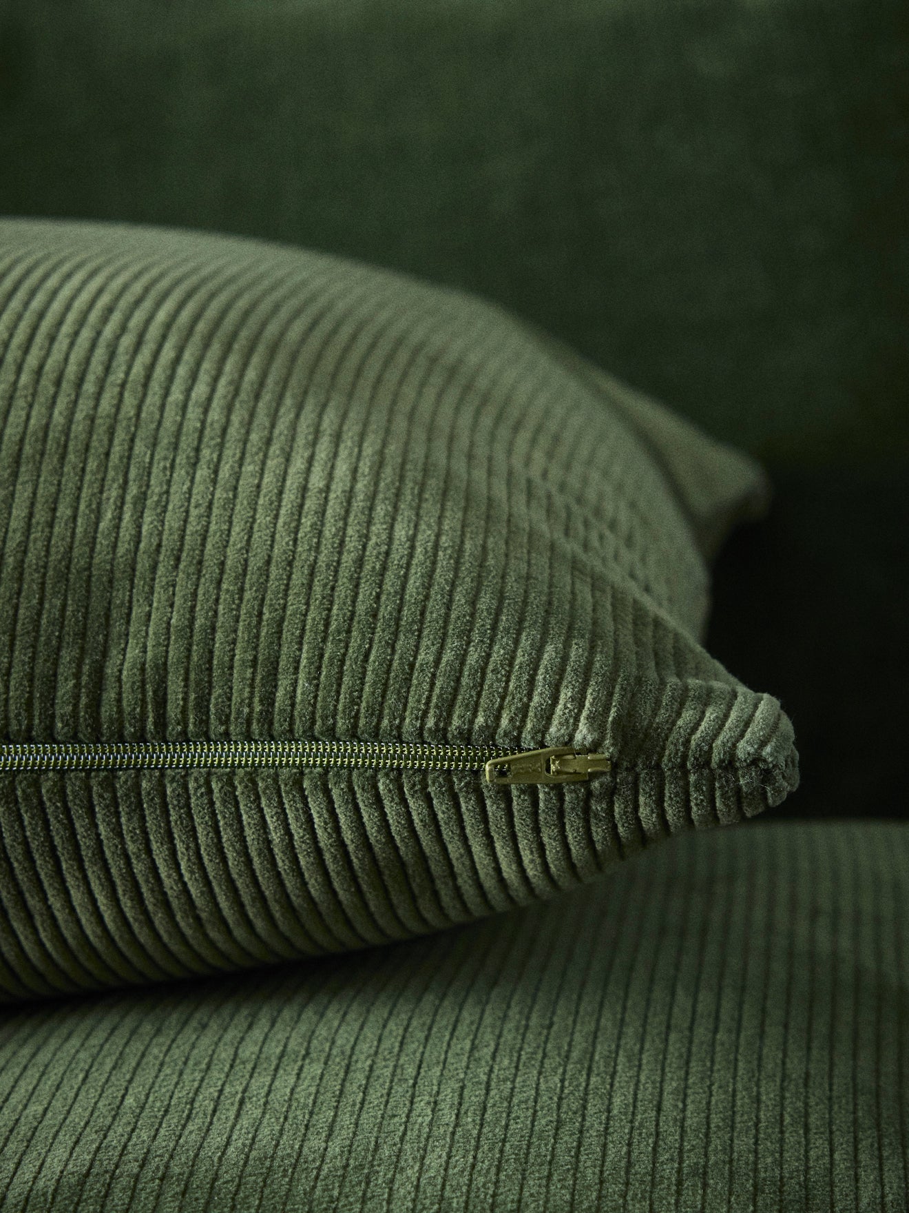 Housse de coussin en velours côtelé